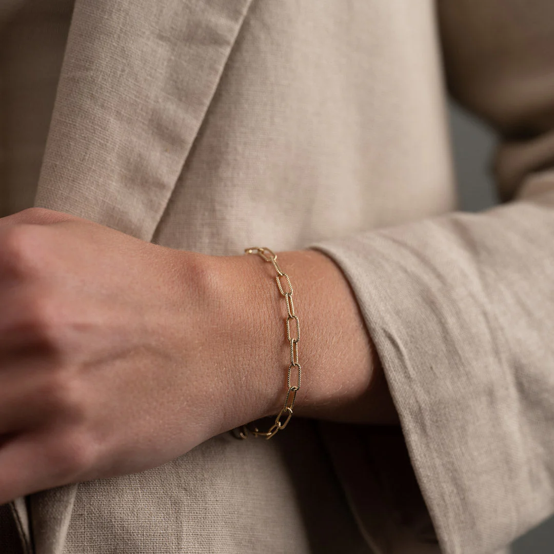 ROXANNE SOLID GOLD BRACELET - Image 5
