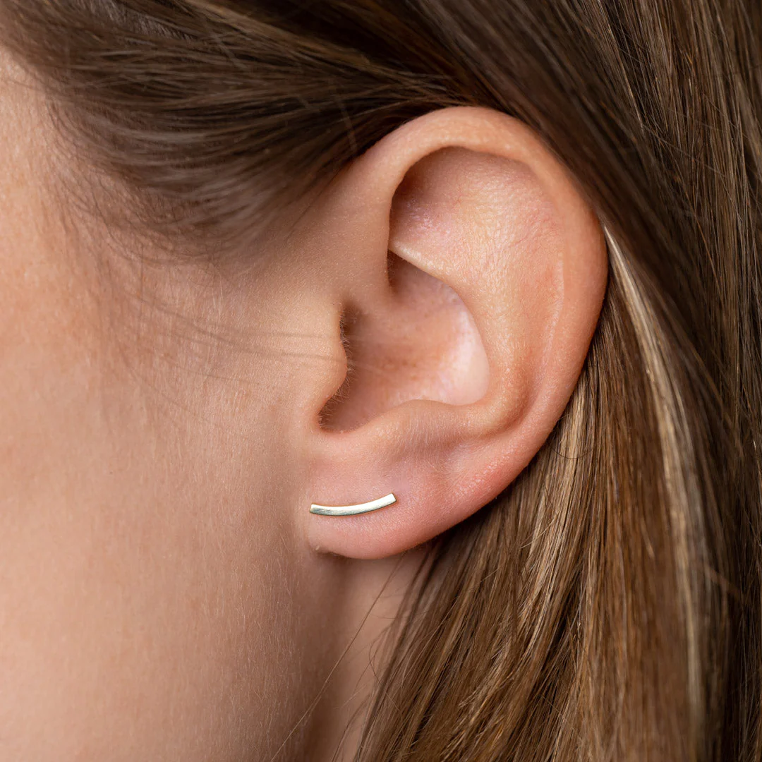 SCARLETT SOLID GOLD STUD EARRING - Image 2