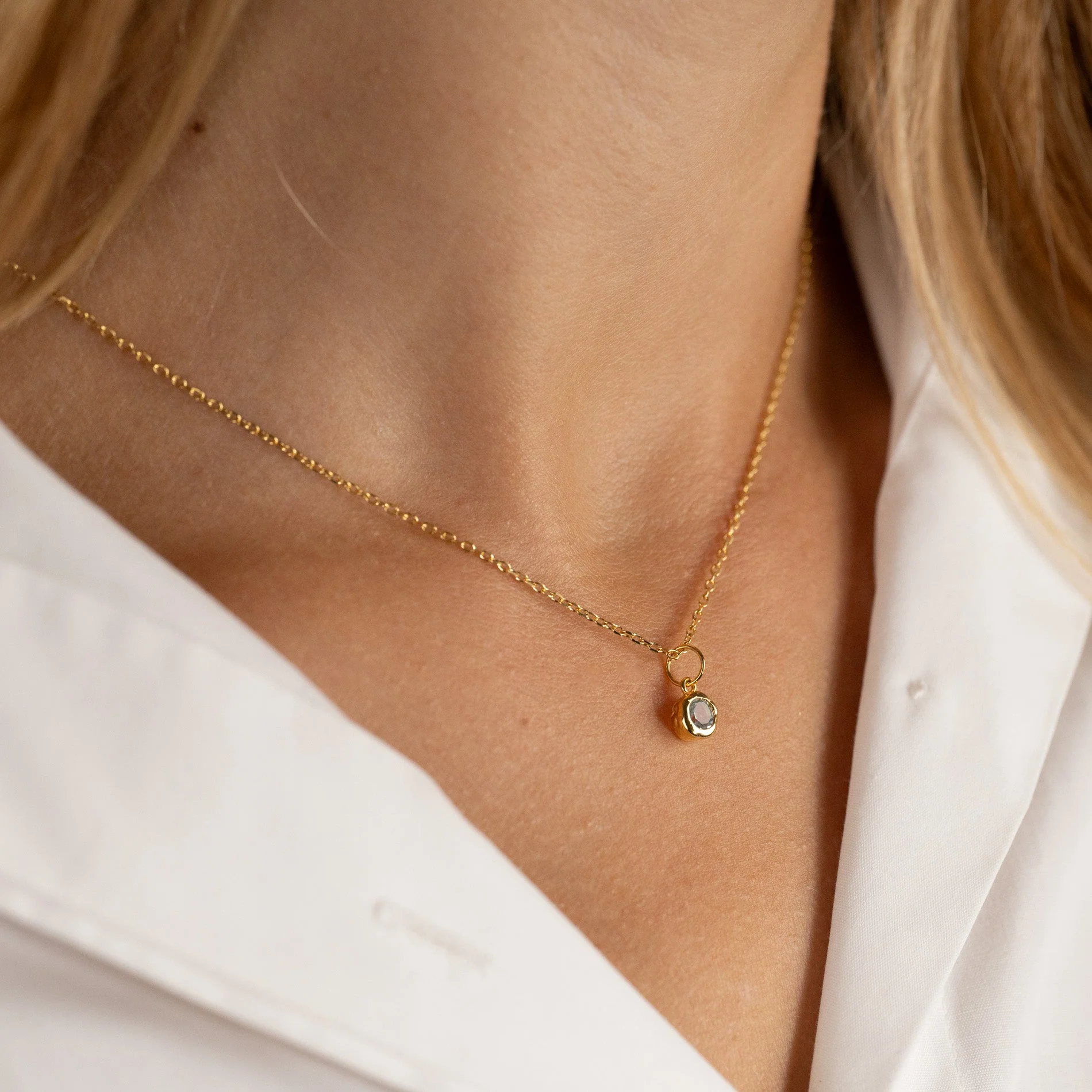 SELENE BLUE TOPAZ GOLDEN PENDANT - Image 5
