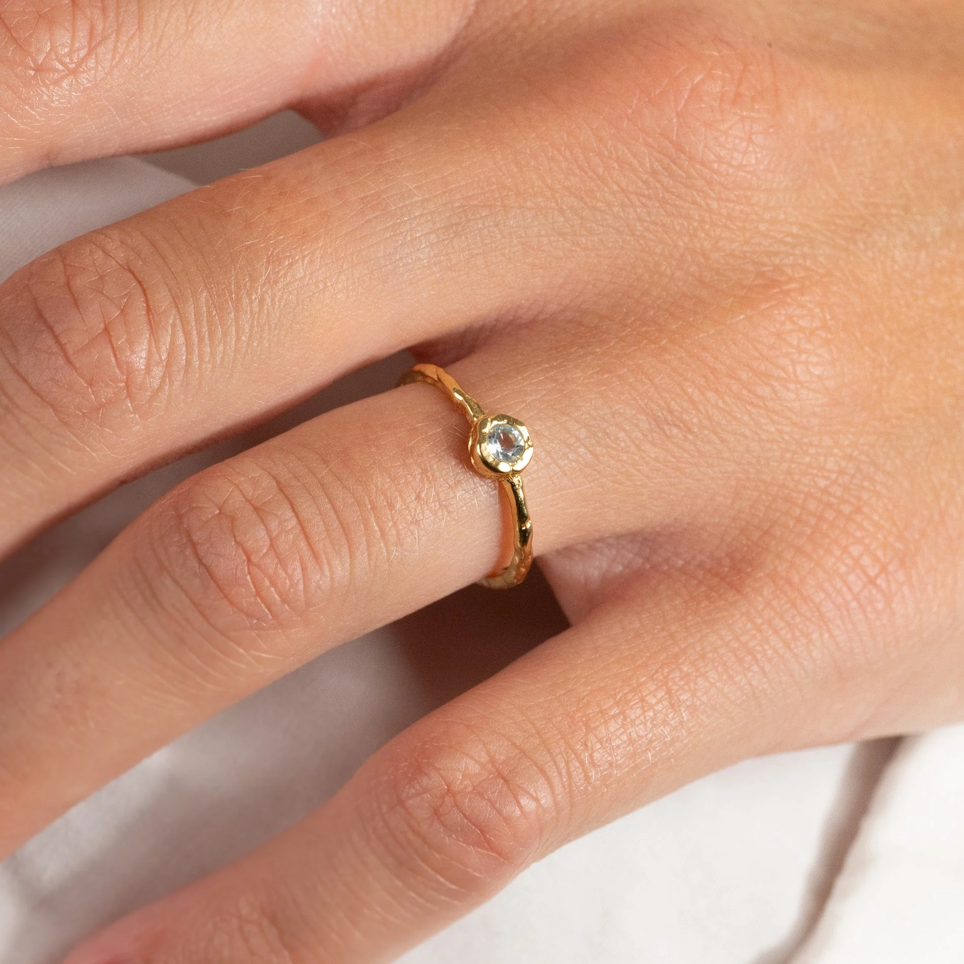 SELENE BLUE TOPAZ GOLDEN RING - Image 6
