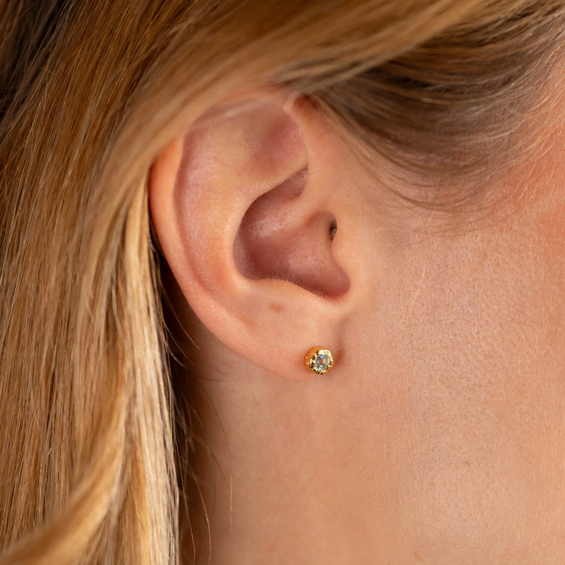 SELENE BLUE TOPAZ GOLDEN STUD EARRING - Image 2