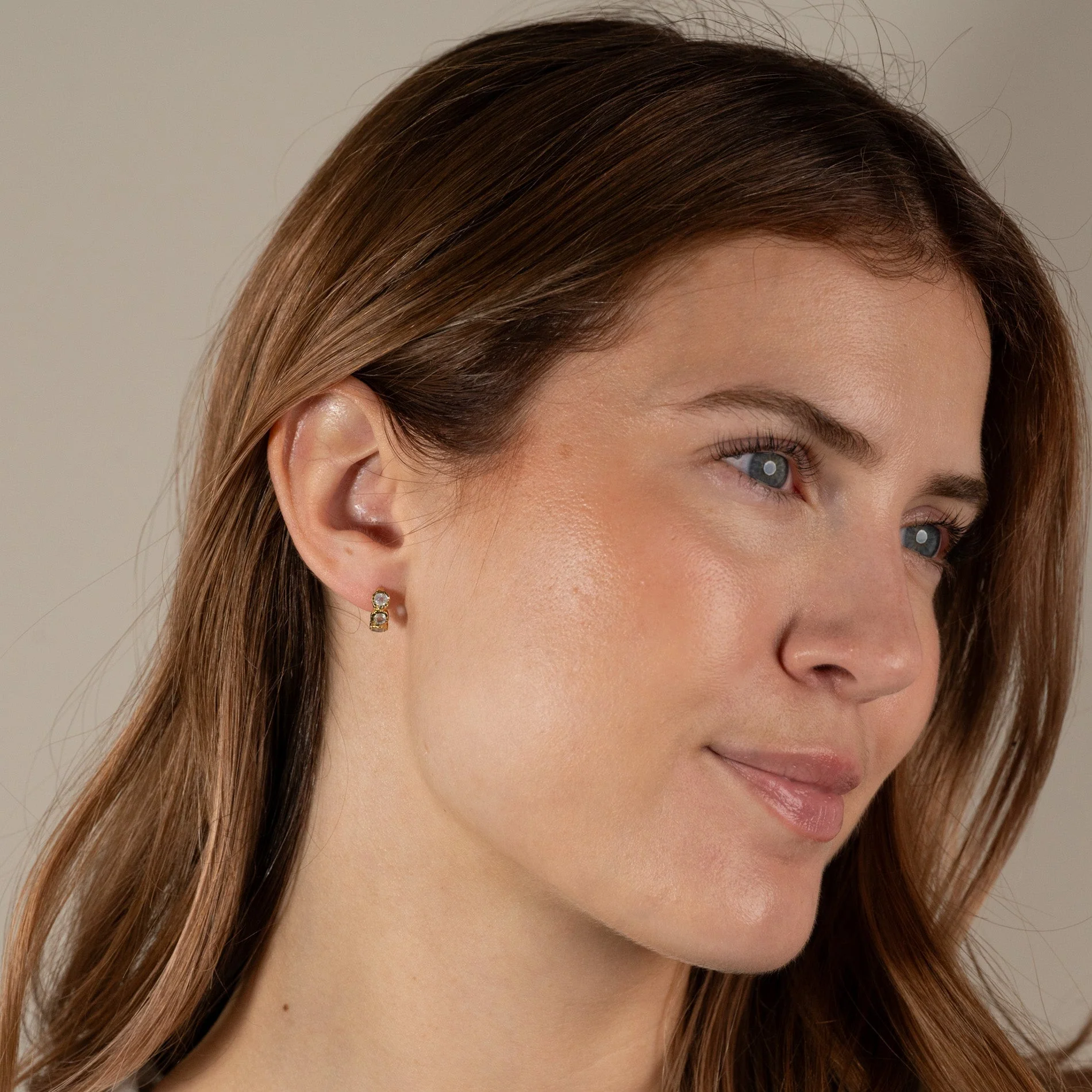 SELENE MOONSTONE GOLDEN HUGGIE EARRING - Image 3