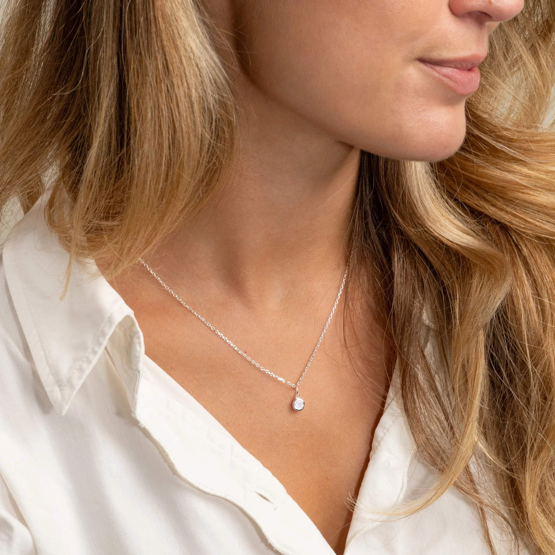 SELENE MOONSTONE SILVER PENDANT - Image 4