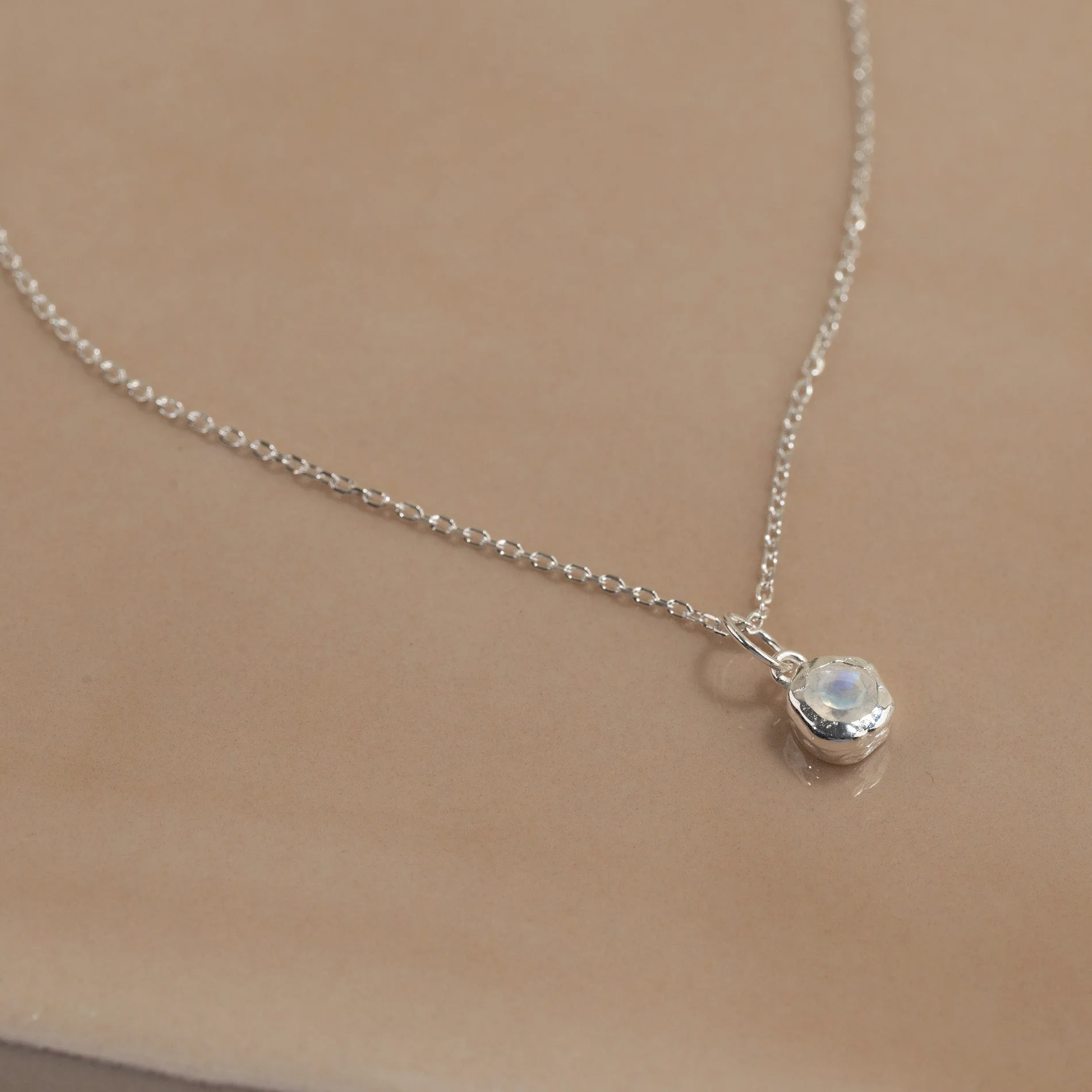 SELENE MOONSTONE SILVER PENDANT - Image 6