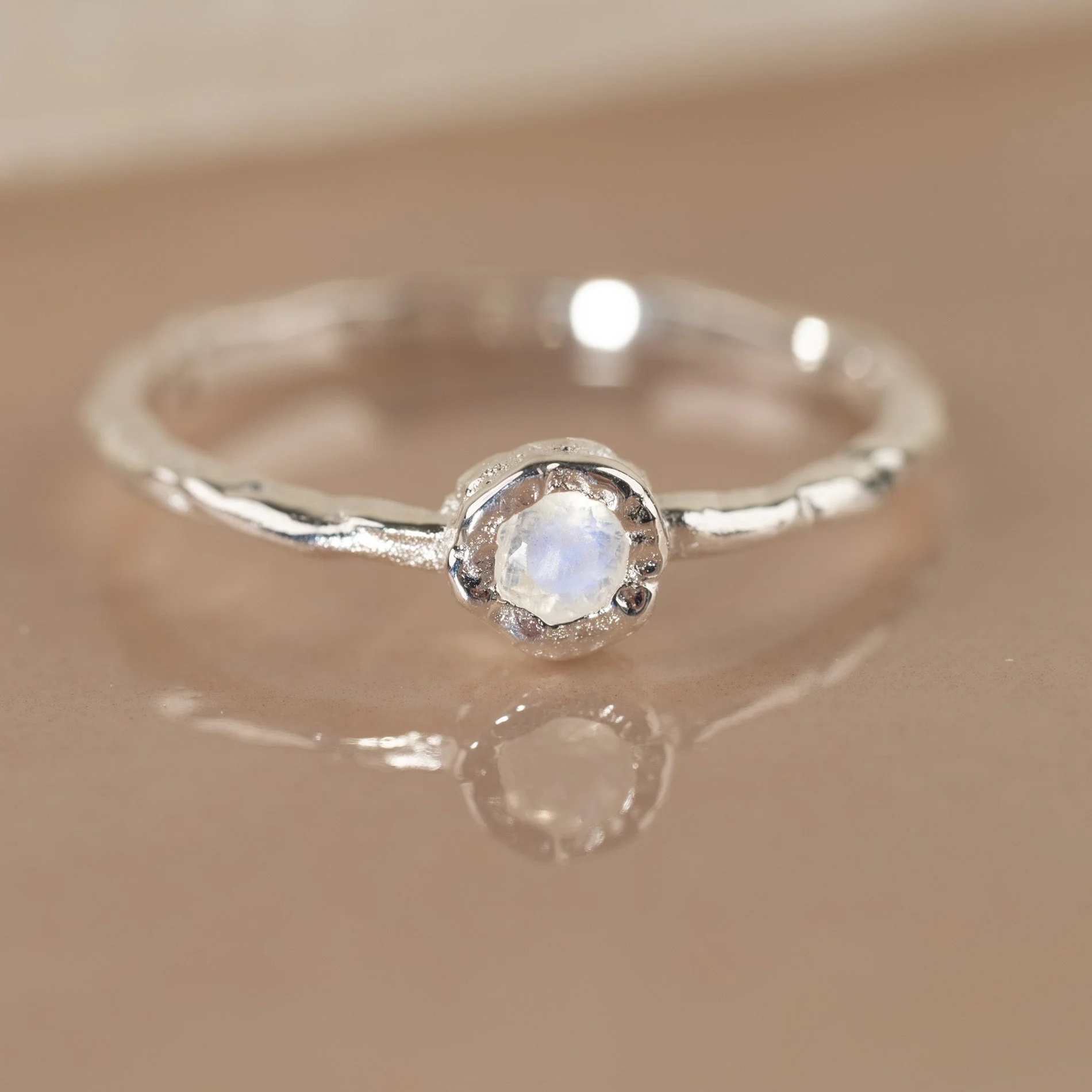 SELENE MOONSTONE SILVER RING - Image 3