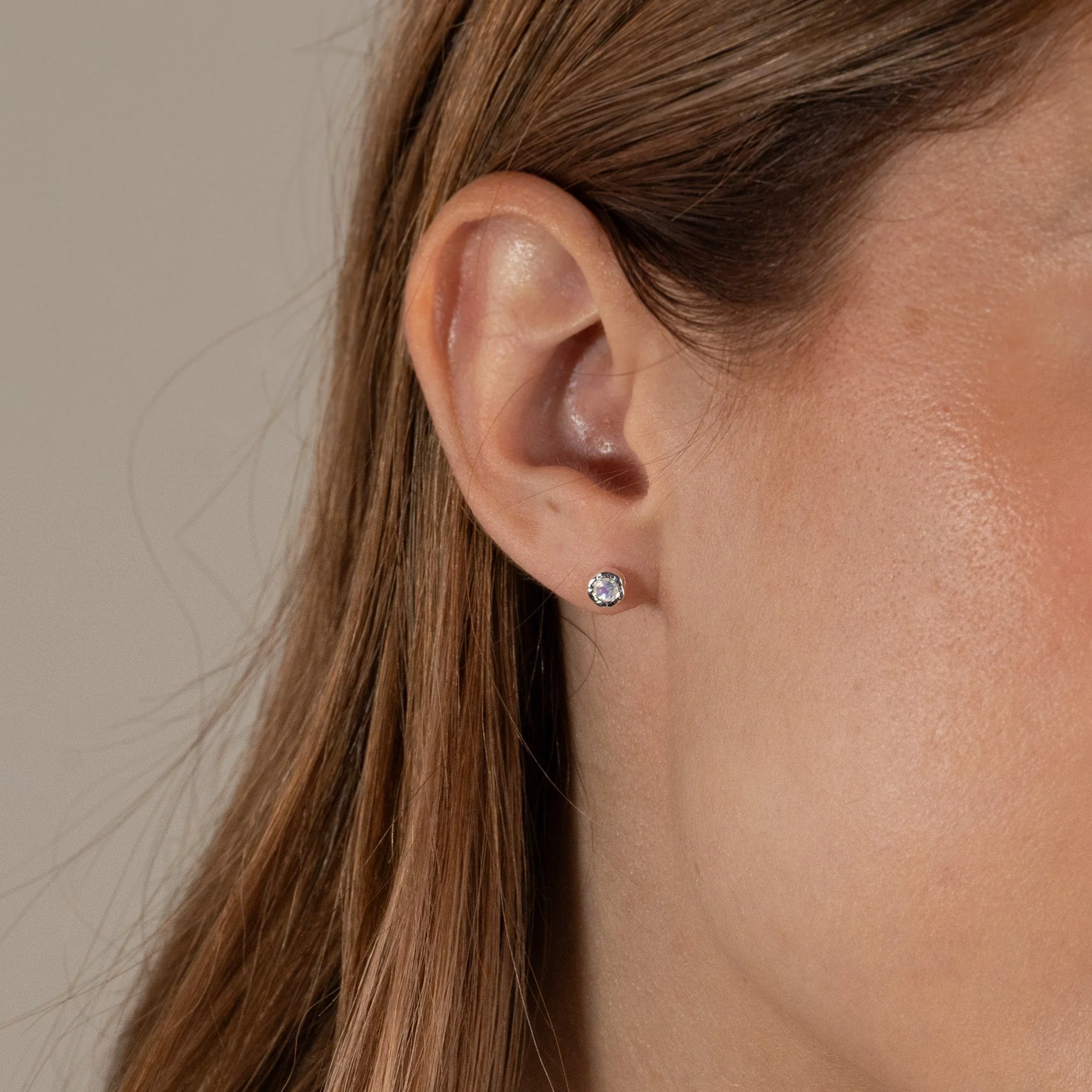 SELENE MOONSTONE SILVER STUD EARRING - Image 2
