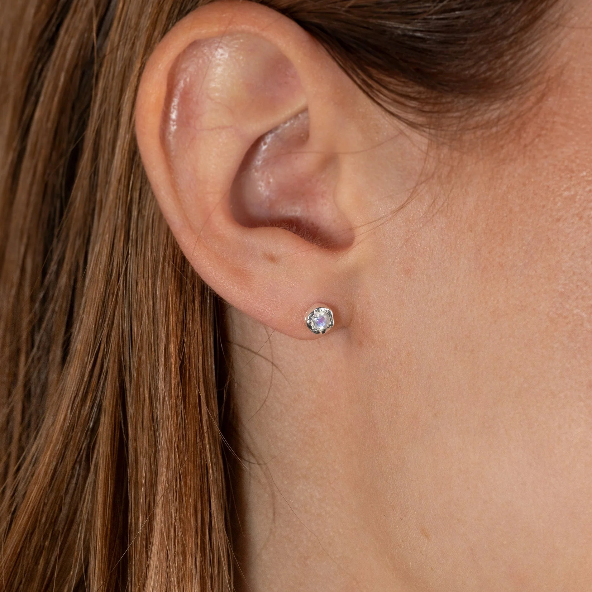 SELENE MOONSTONE SILVER STUD EARRING - Image 4