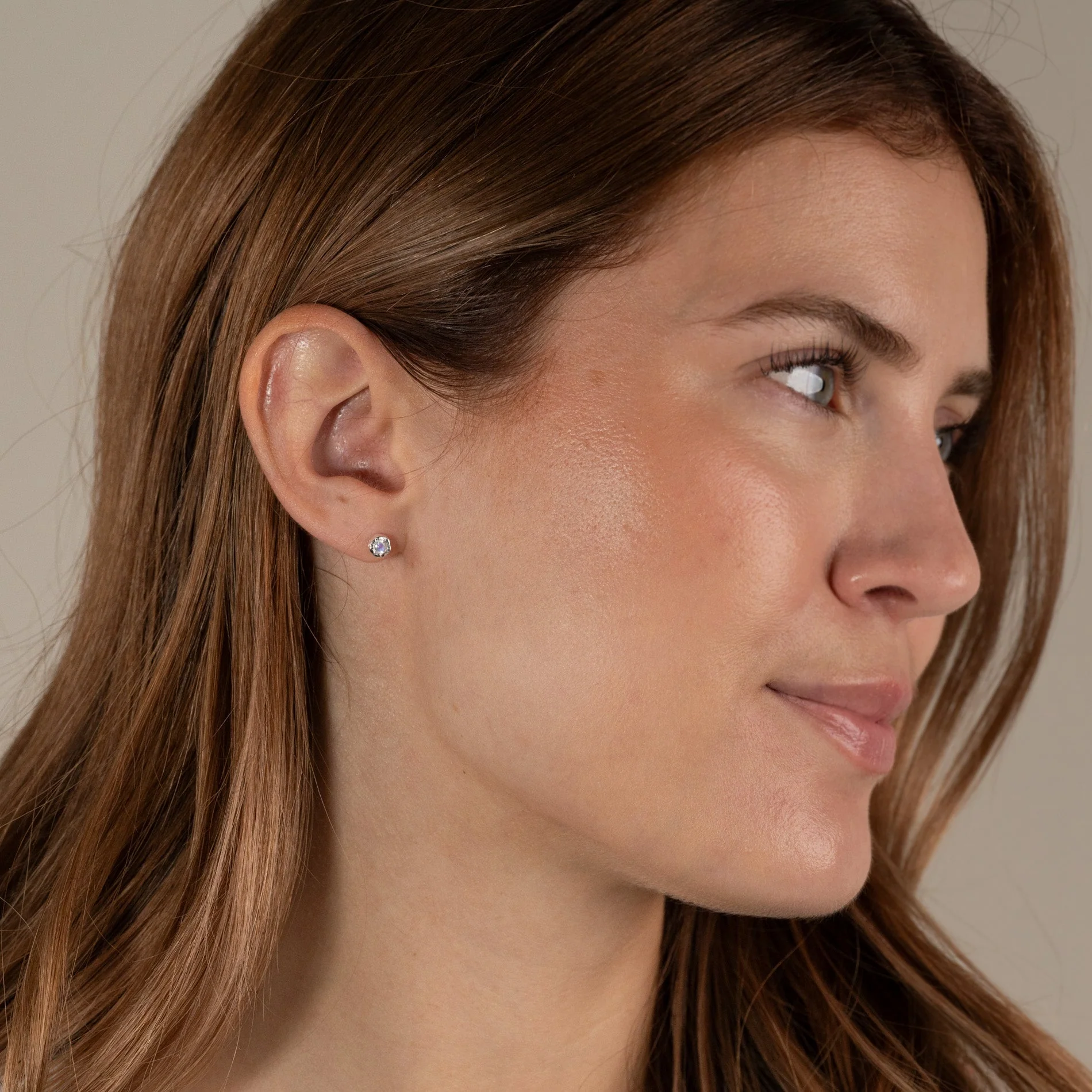 SELENE MOONSTONE SILVER STUD EARRING - Image 7