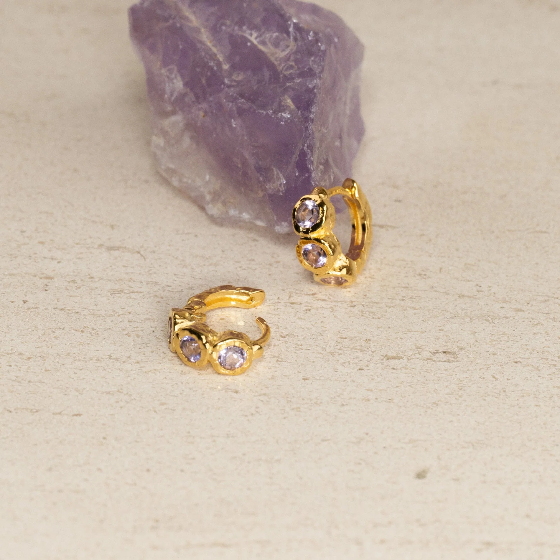 SELENE PURPLE AMETHYST GOLDEN HUGGIE EARRING - Image 5