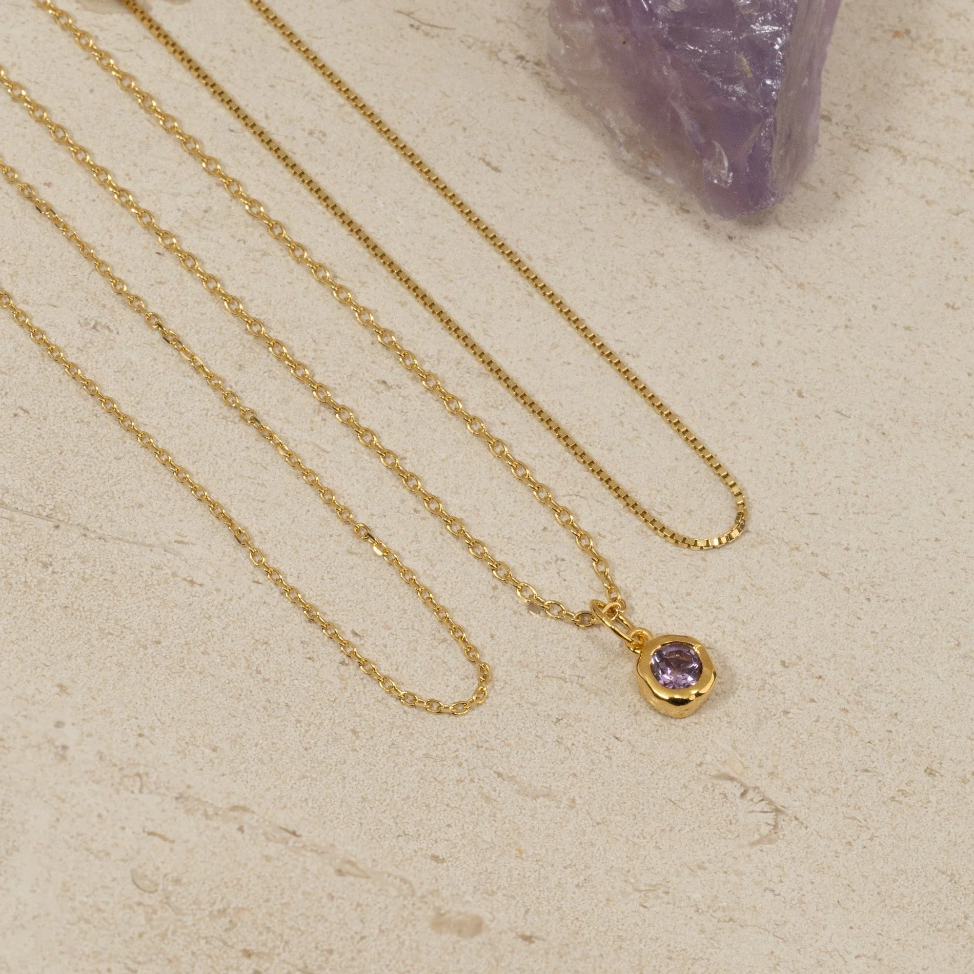 SELENE PURPLE AMETHYST GOLDEN PENDANT - Image 10
