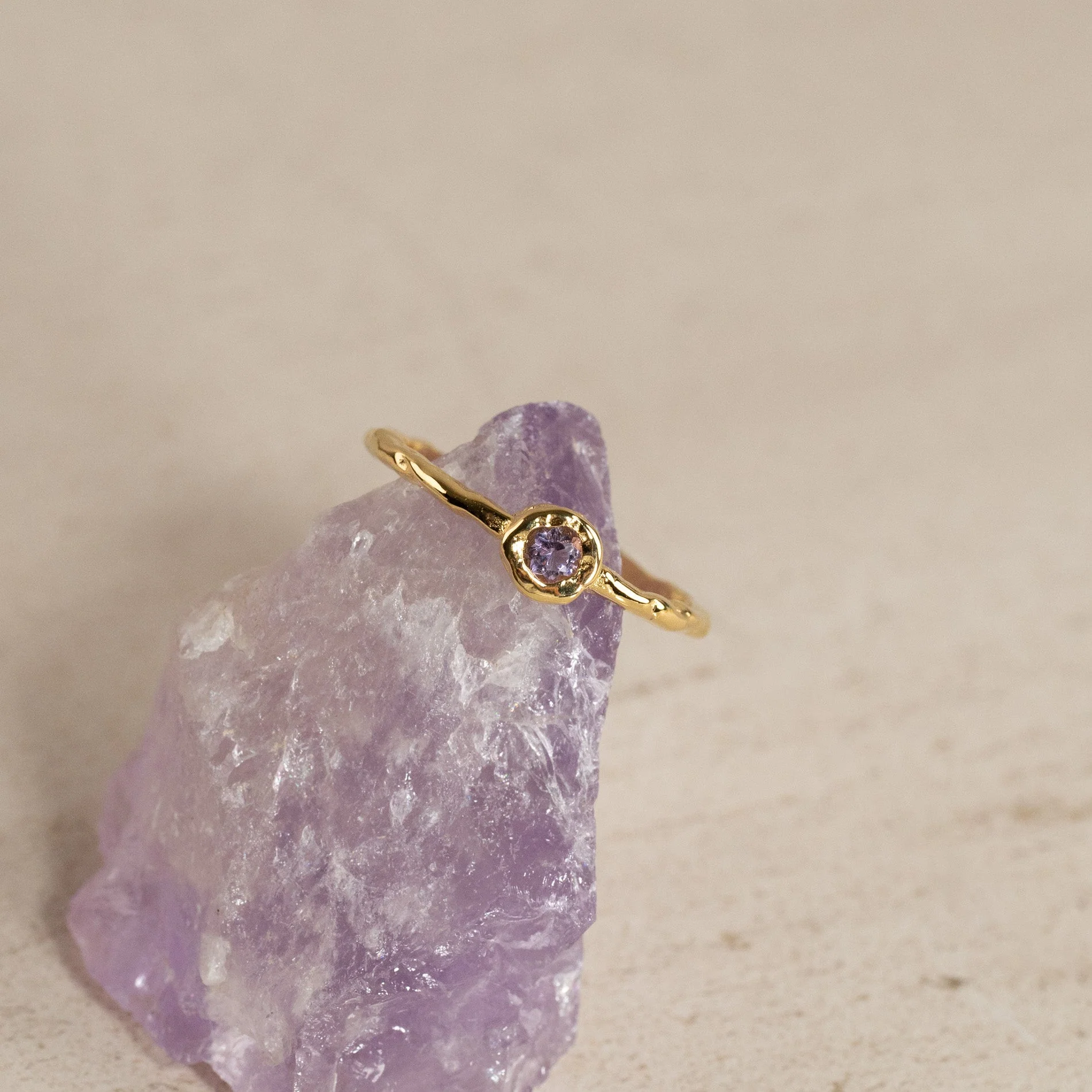 SELENE PURPLE AMETHYST GOLDEN RING