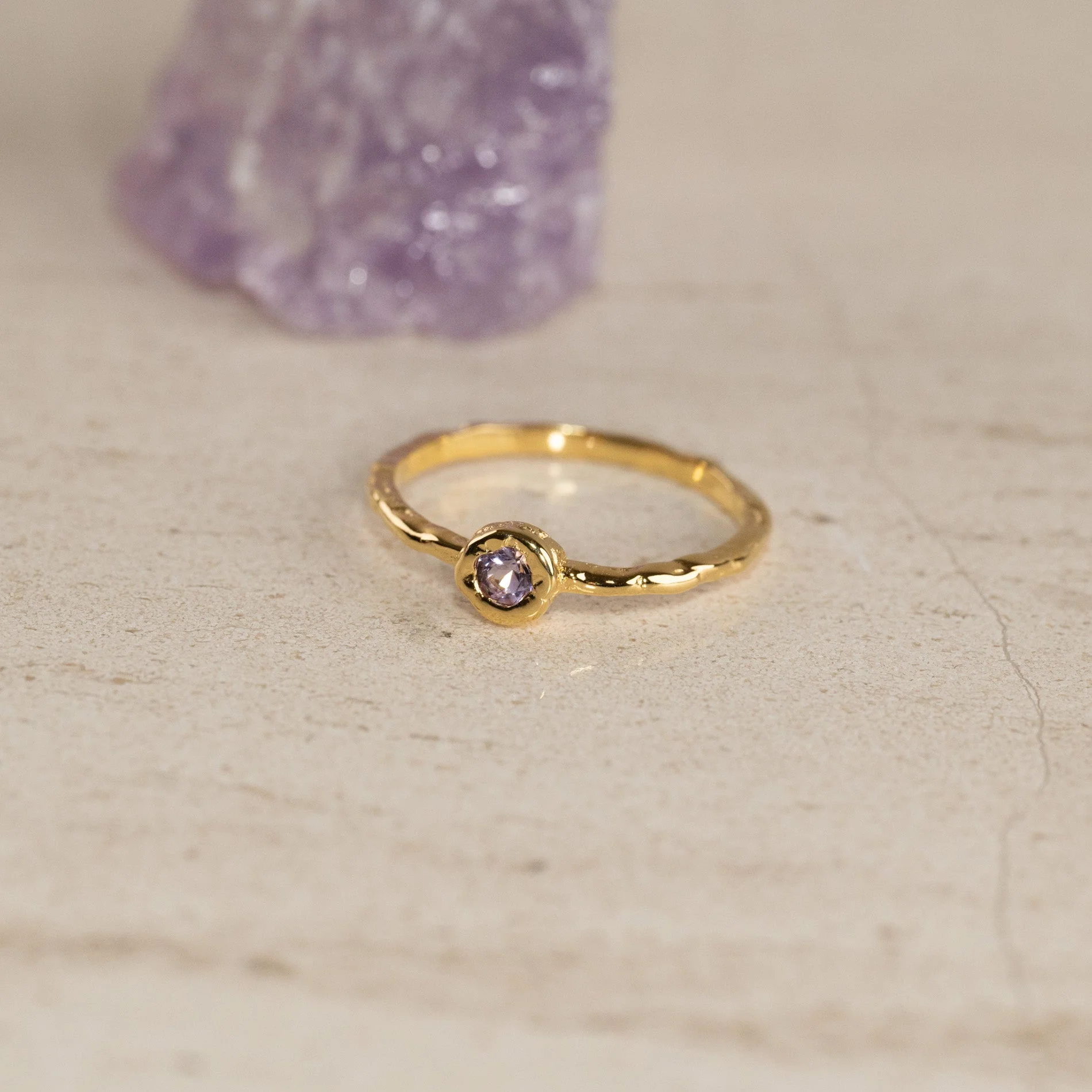 SELENE PURPLE AMETHYST GOLDEN RING - Image 5