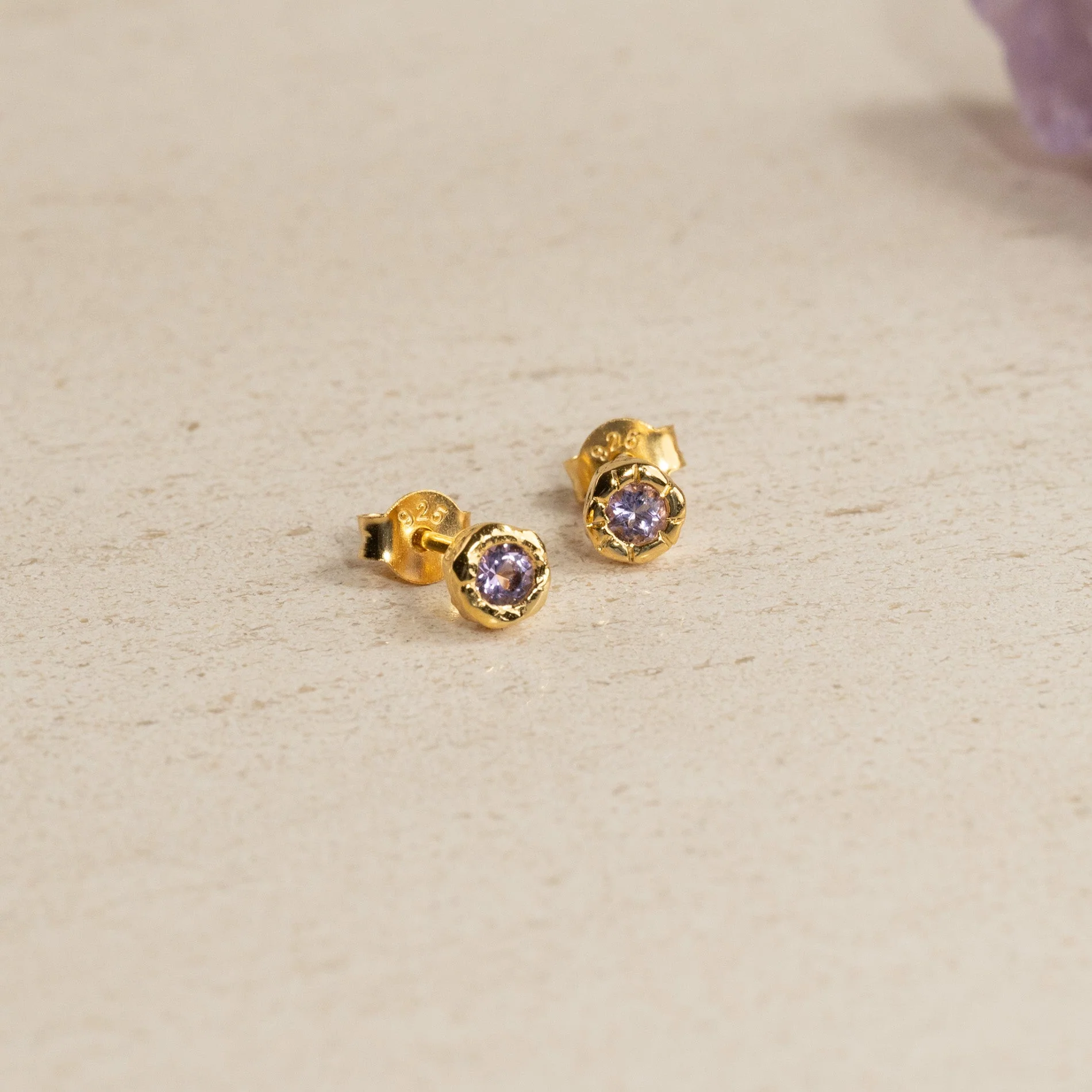SELENE PURPLE AMETHYST GOLDEN STUD EARRING