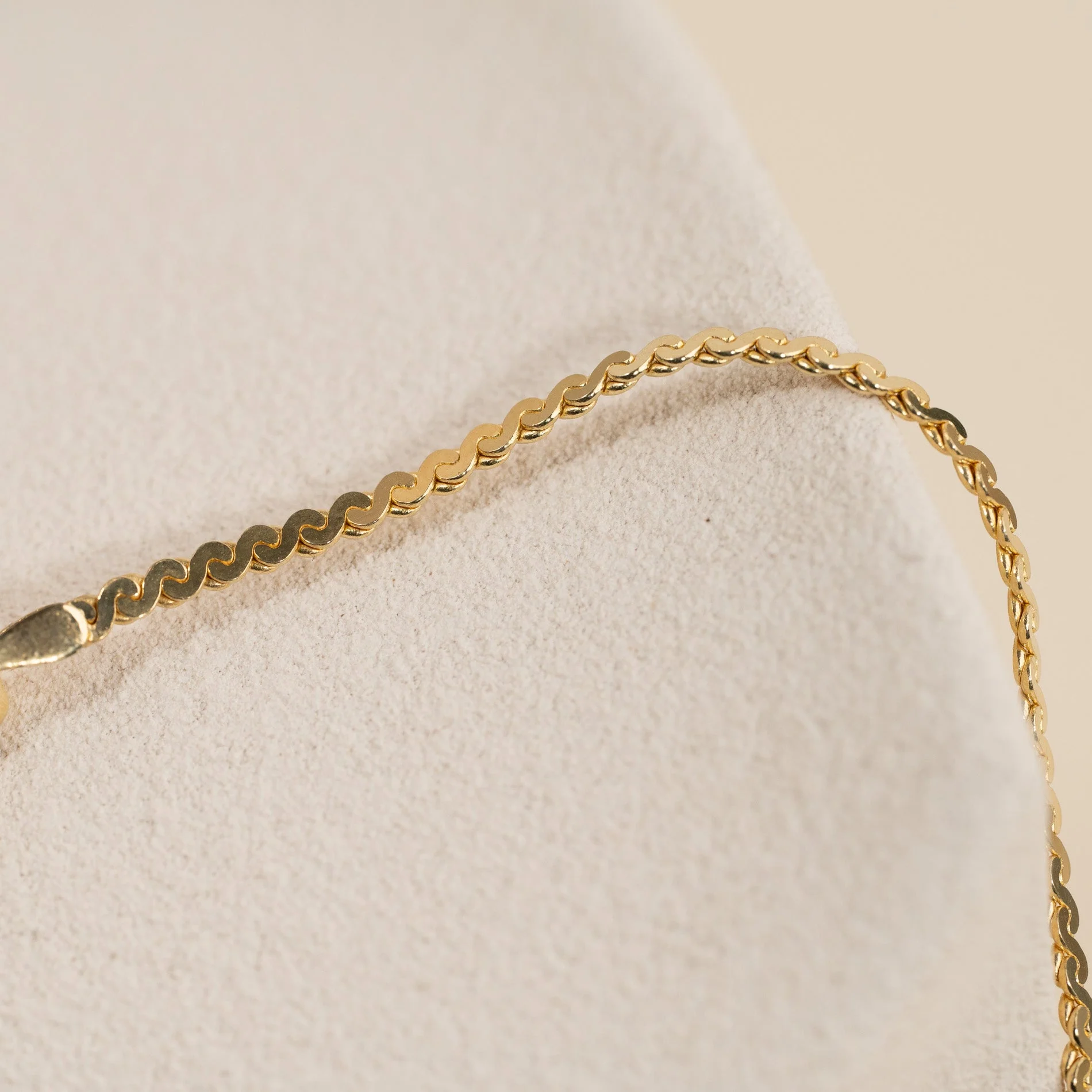 SELMA GOLDEN BRACELET - Image 2