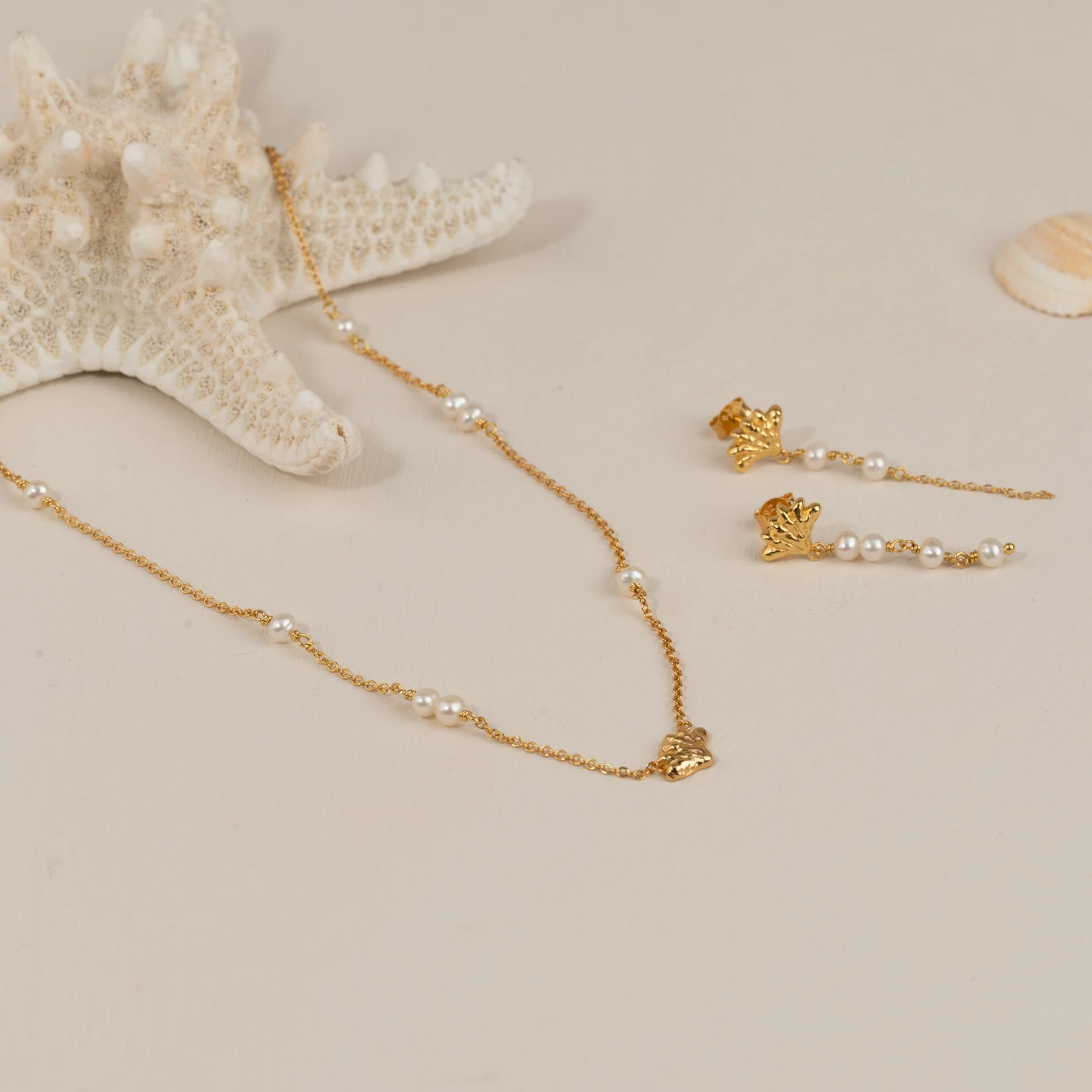 SHELLY PEARL GOLDEN NECKLACE - Image 7