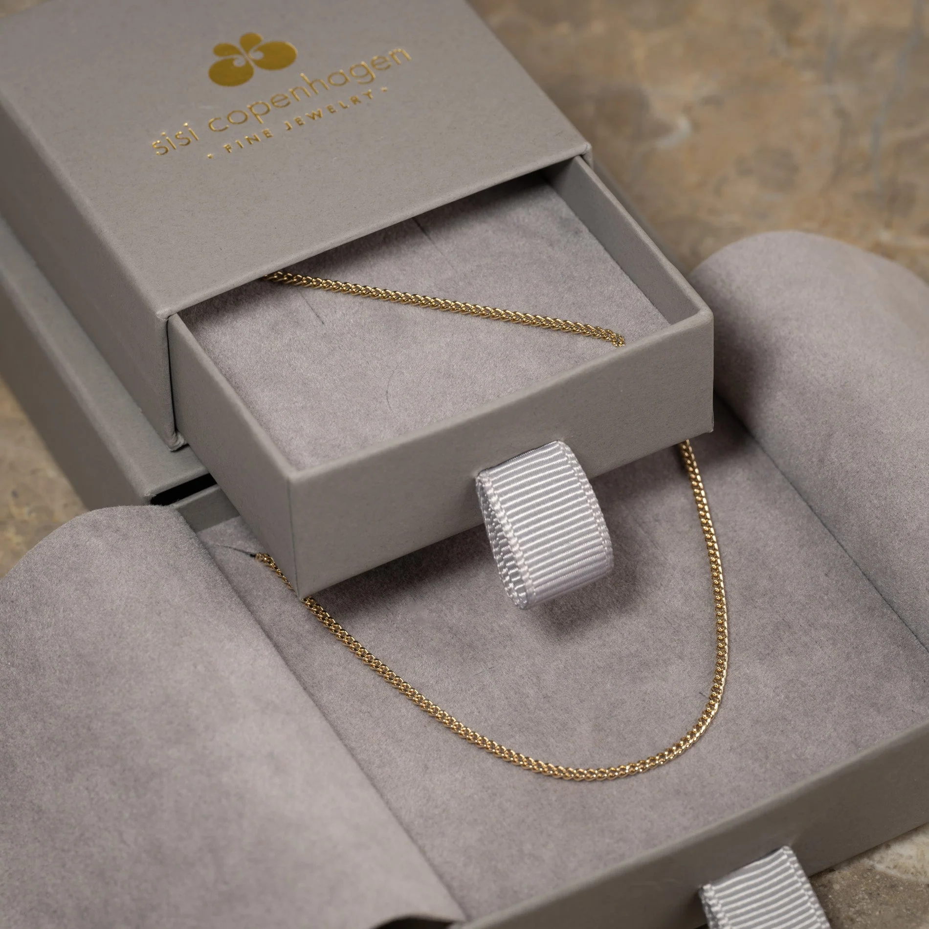 SIA MINI PANZER SOLID GOLD BRACELET - Image 7