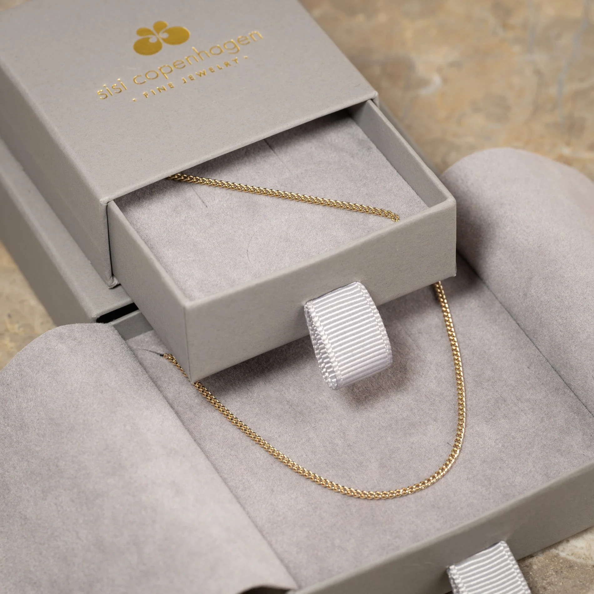 SIA MINI PANZER SOLID GOLD CHAIN - Image 10