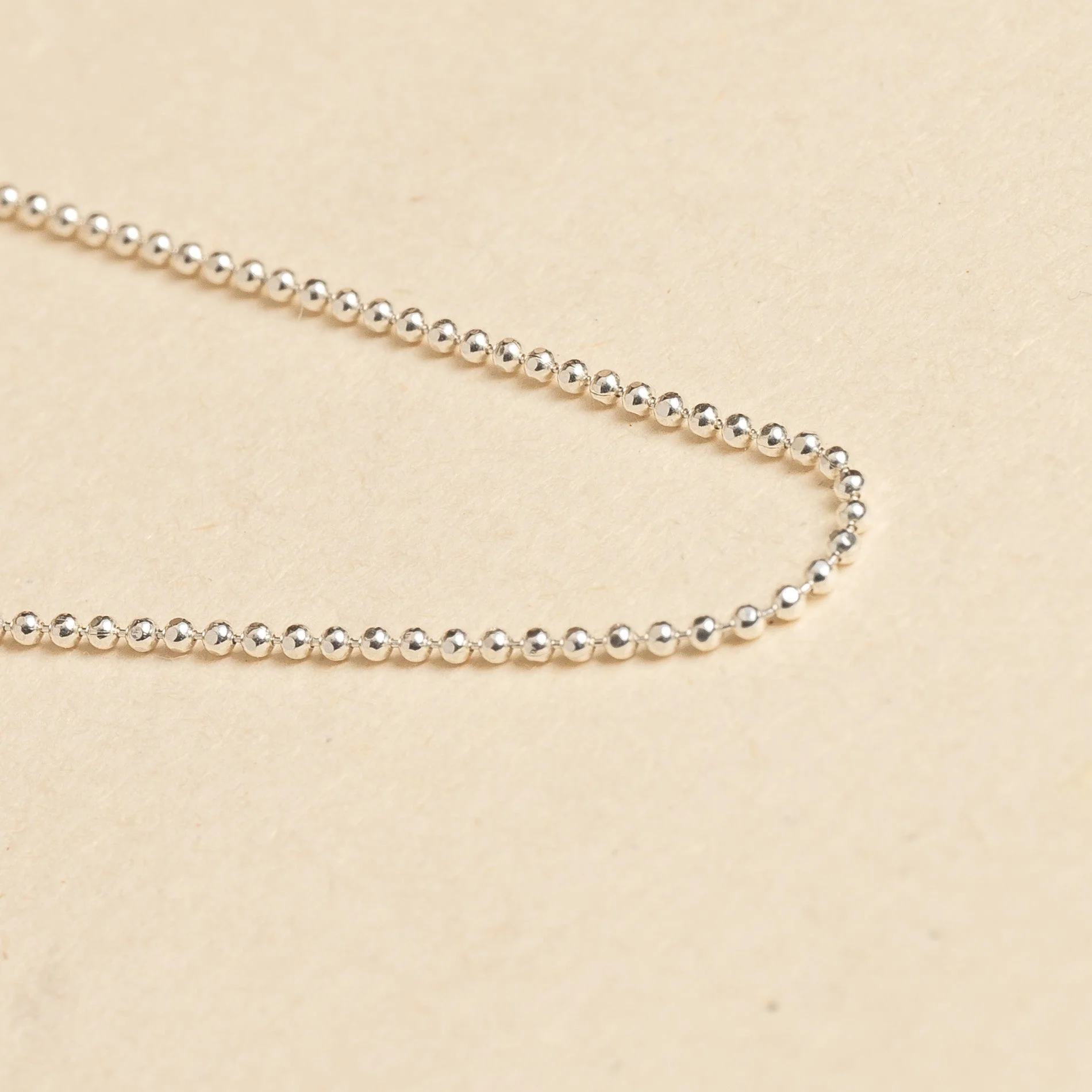 SIMPLE BALL SILVER CHAIN - Image 4