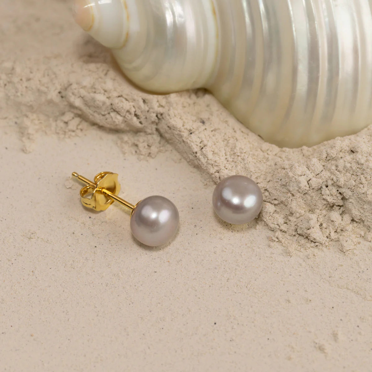 SIMPLE GREY PEARL GOLDEN STUD EARRING - Image 11