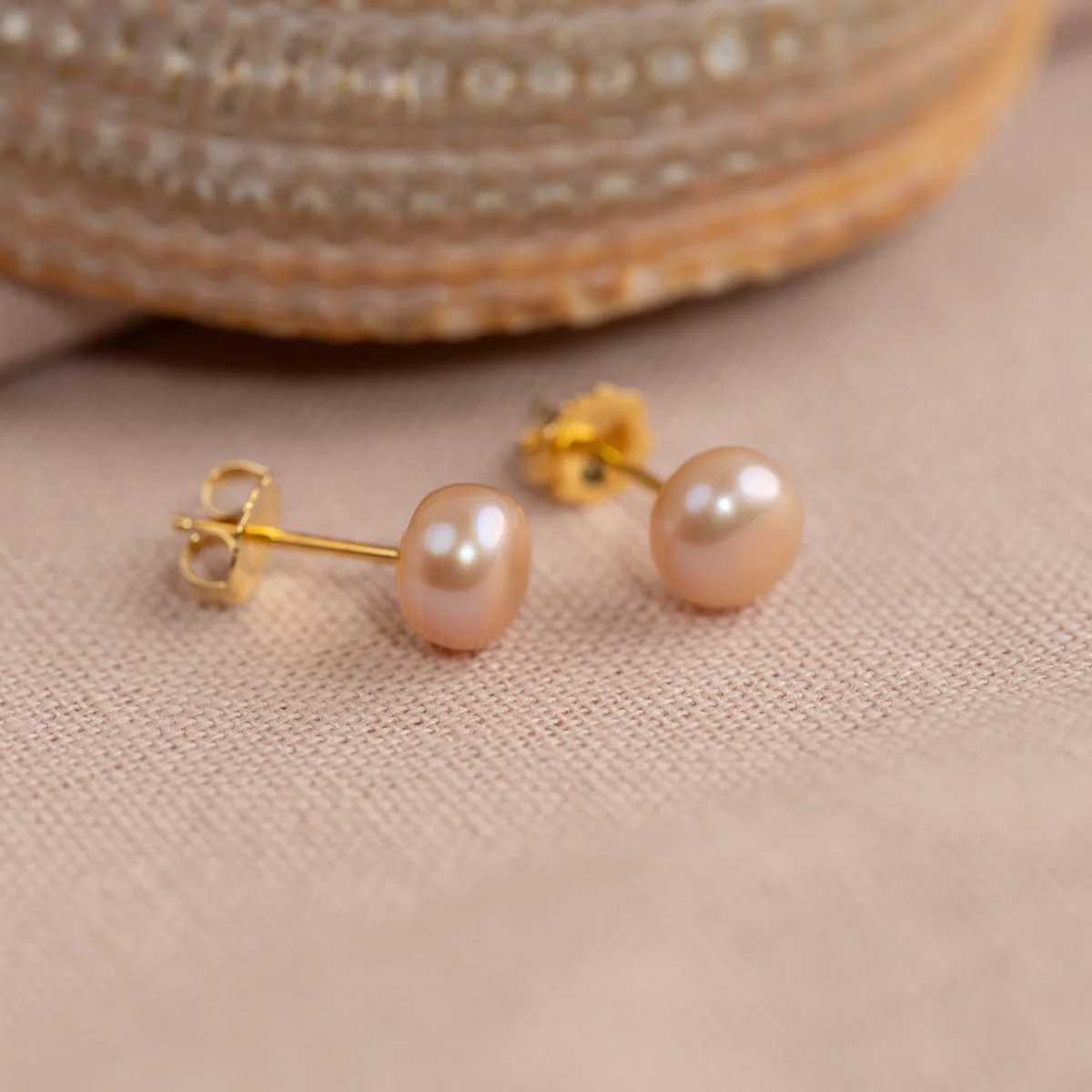 SIMPLE ROSE PEARL GOLDEN STUD EARRING - Image 13