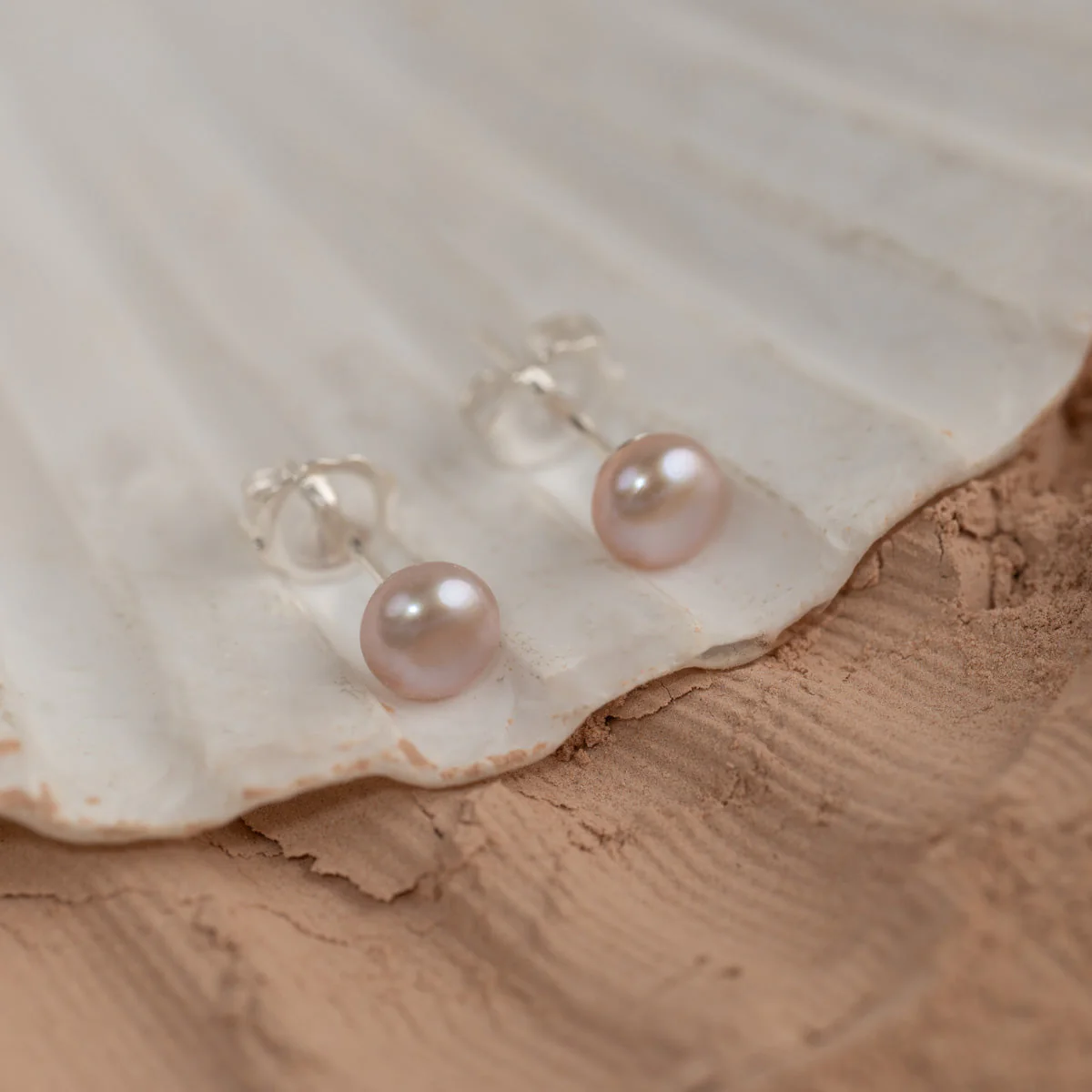 SIMPLE ROSE PEARL SILVER STUD EARRING - Image 10
