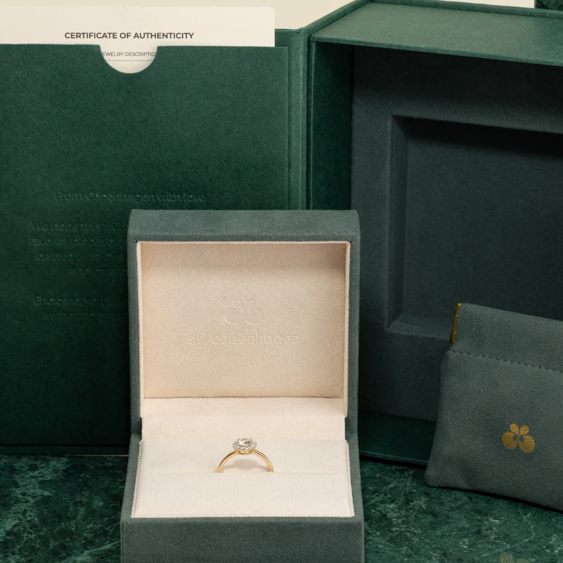SIMPLE ROUND HALO LAB-DIAMOND RING - 0.7ct - YG - Image 9