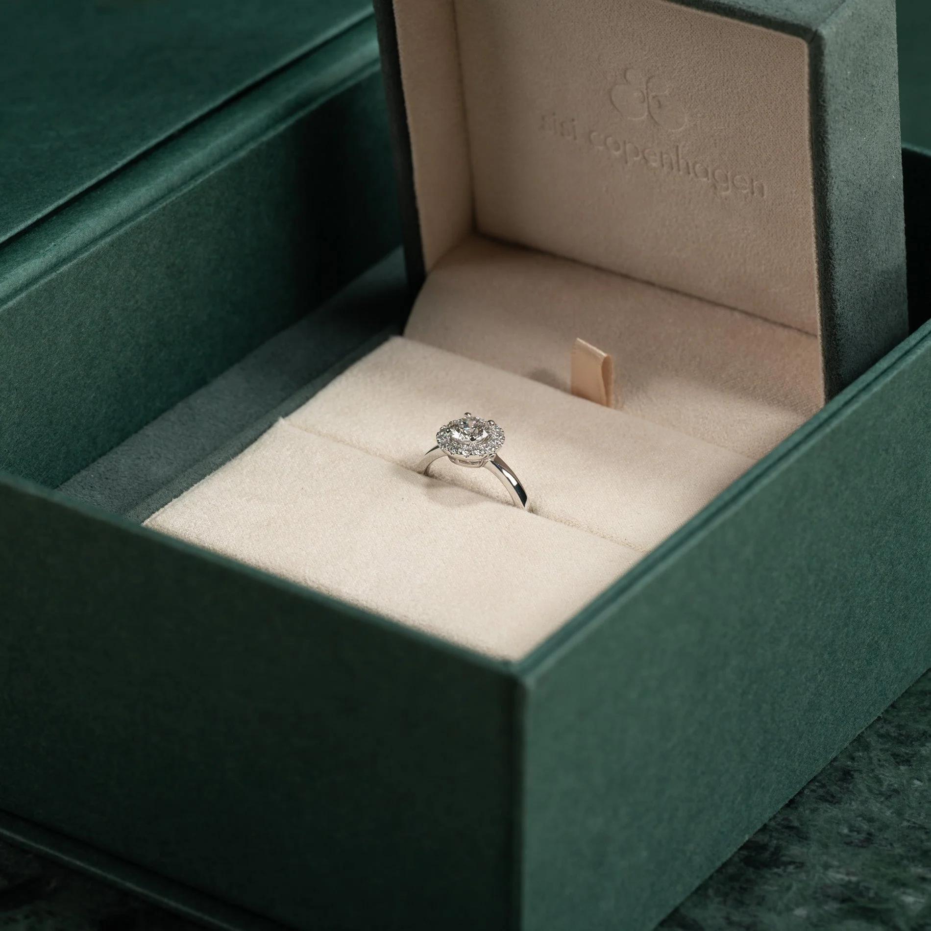 SIMPLE ROUND HALO LAB-DIAMOND RING - 1.25ct - WG - Image 10