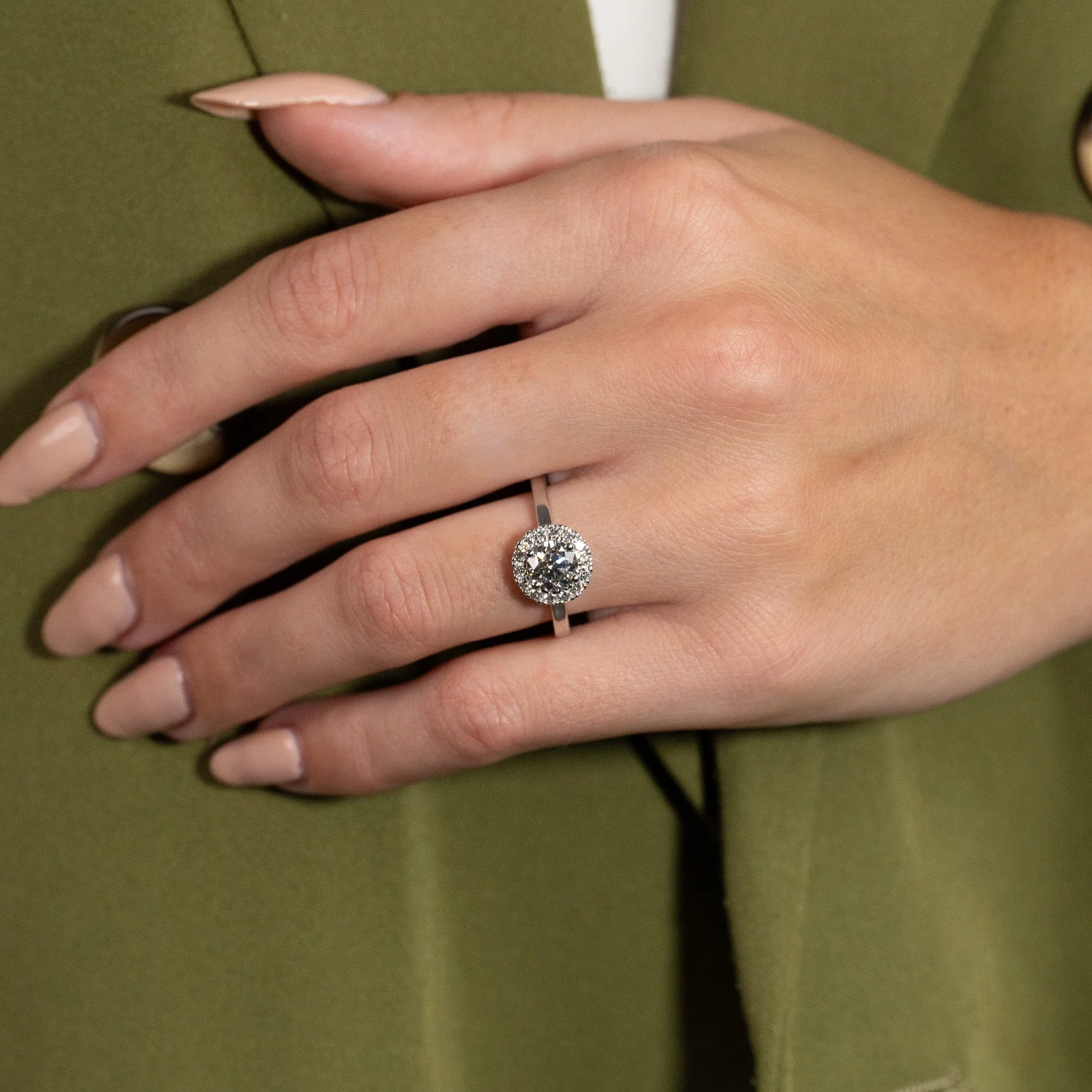 SIMPLE ROUND HALO LAB-DIAMOND RING - 1.25ct - WG - Image 5