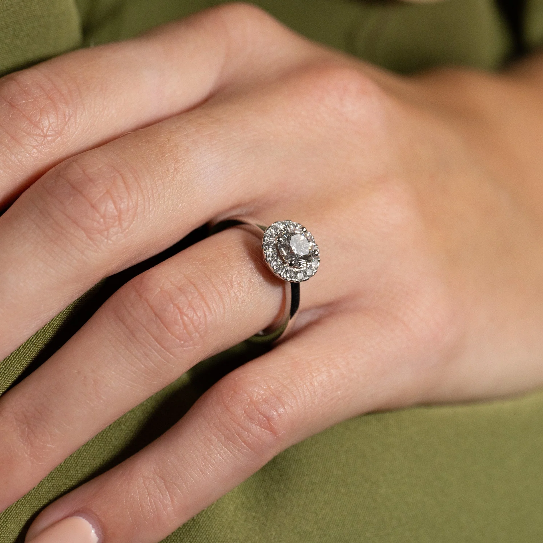 SIMPLE ROUND HALO LAB-DIAMOND RING - 1.25ct - WG - Image 8