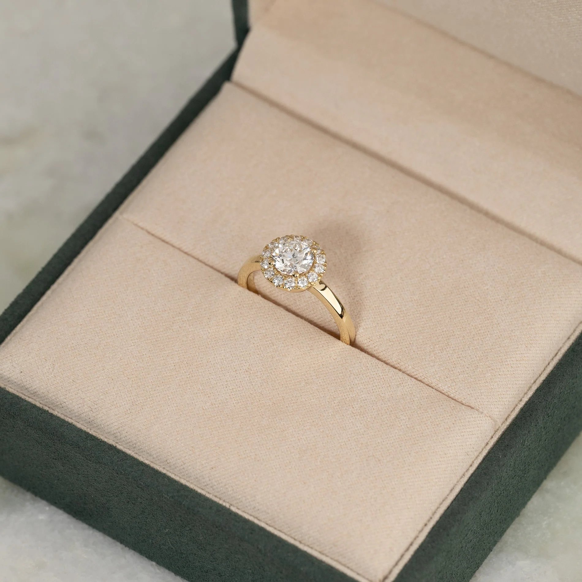 SIMPLE ROUND HALO LAB-DIAMOND RING - 1.25ct - YG - Image 7