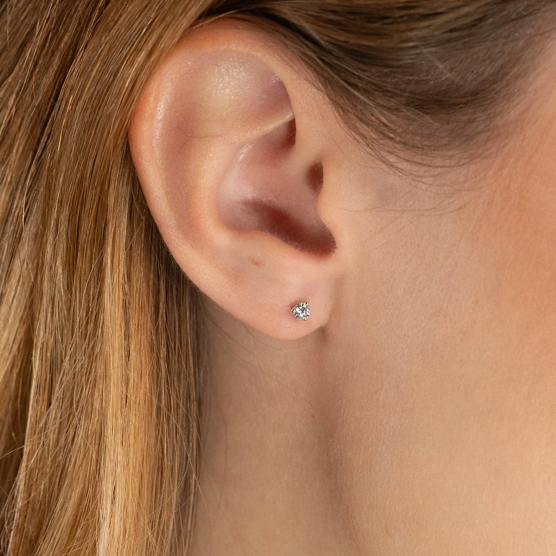 SIMPLE LAB-DIAMOND STUD EARRING - 0.2ct - YG - Image 7
