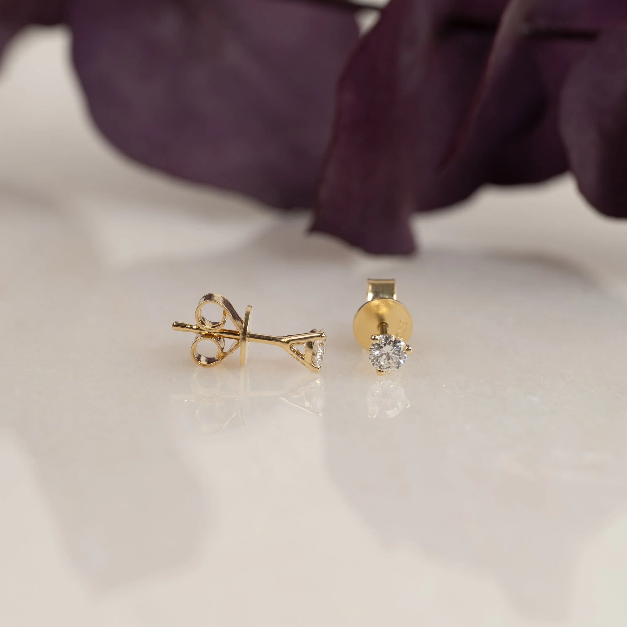SIMPLE LAB-DIAMOND STUD EARRING - 0.33ct - YG - Image 5