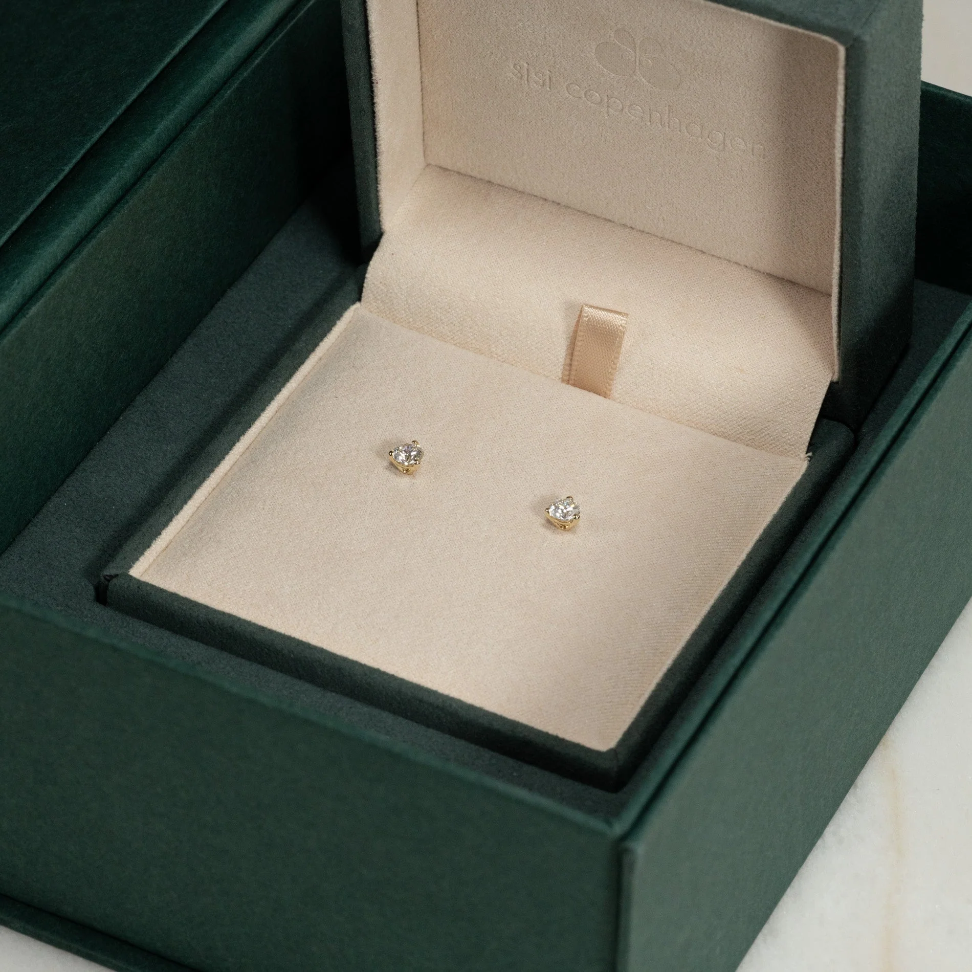SIMPLE LAB-DIAMOND STUD EARRING - 0.75ct - YG - Image 11