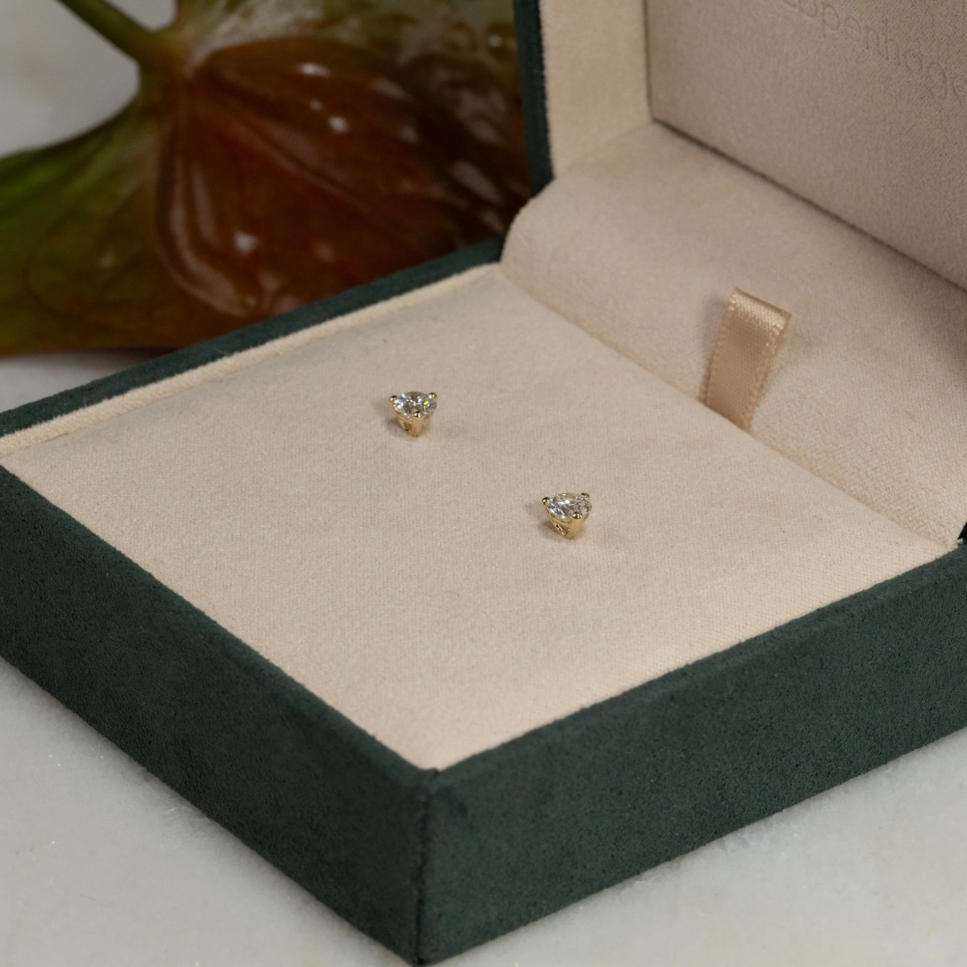 SIMPLE LAB-DIAMOND STUD EARRING - 0.75ct - YG - Image 7