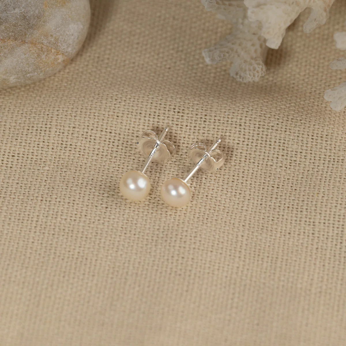 SIMPLE WHITE PEARL SILVER STUD EARRING - Image 11