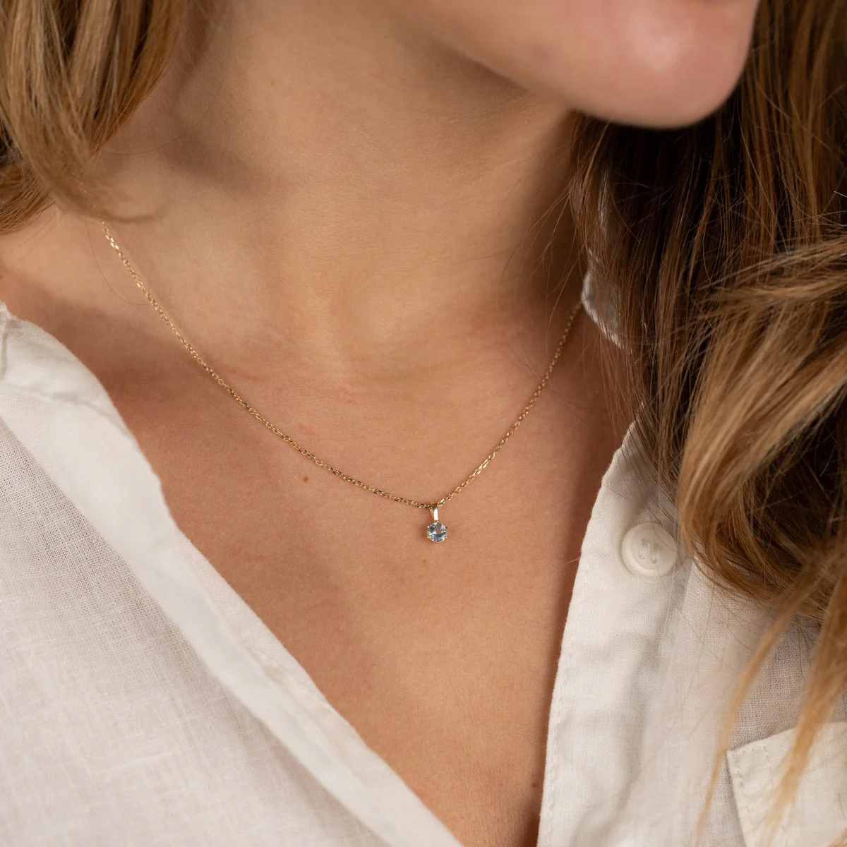 SOLEY BLUE TOPAZ SOLID GOLD PENDANT - Image 7