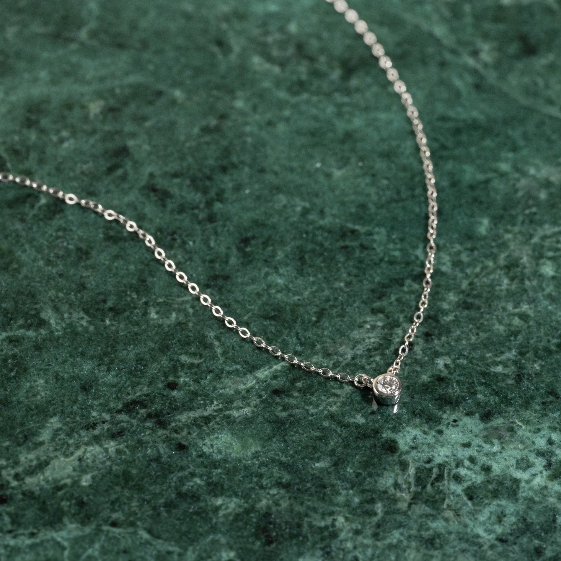 SOLITAIRE BEZEL LAB-DIAMOND NECKLACE - 0.1ct - WG - Image 2