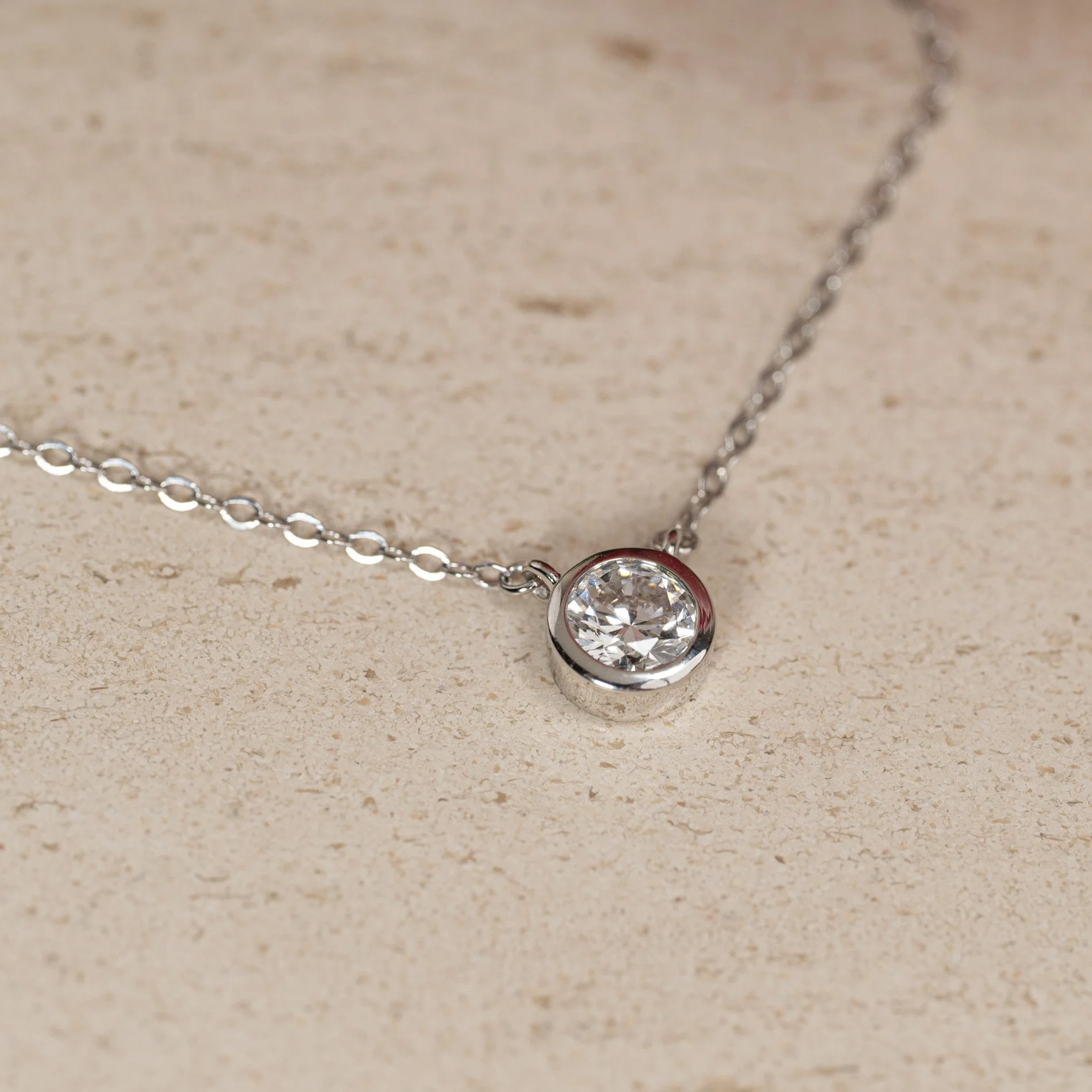 SOLITAIRE BEZEL LAB-DIAMOND NECKLACE - 0.5ct - WG - Image 2