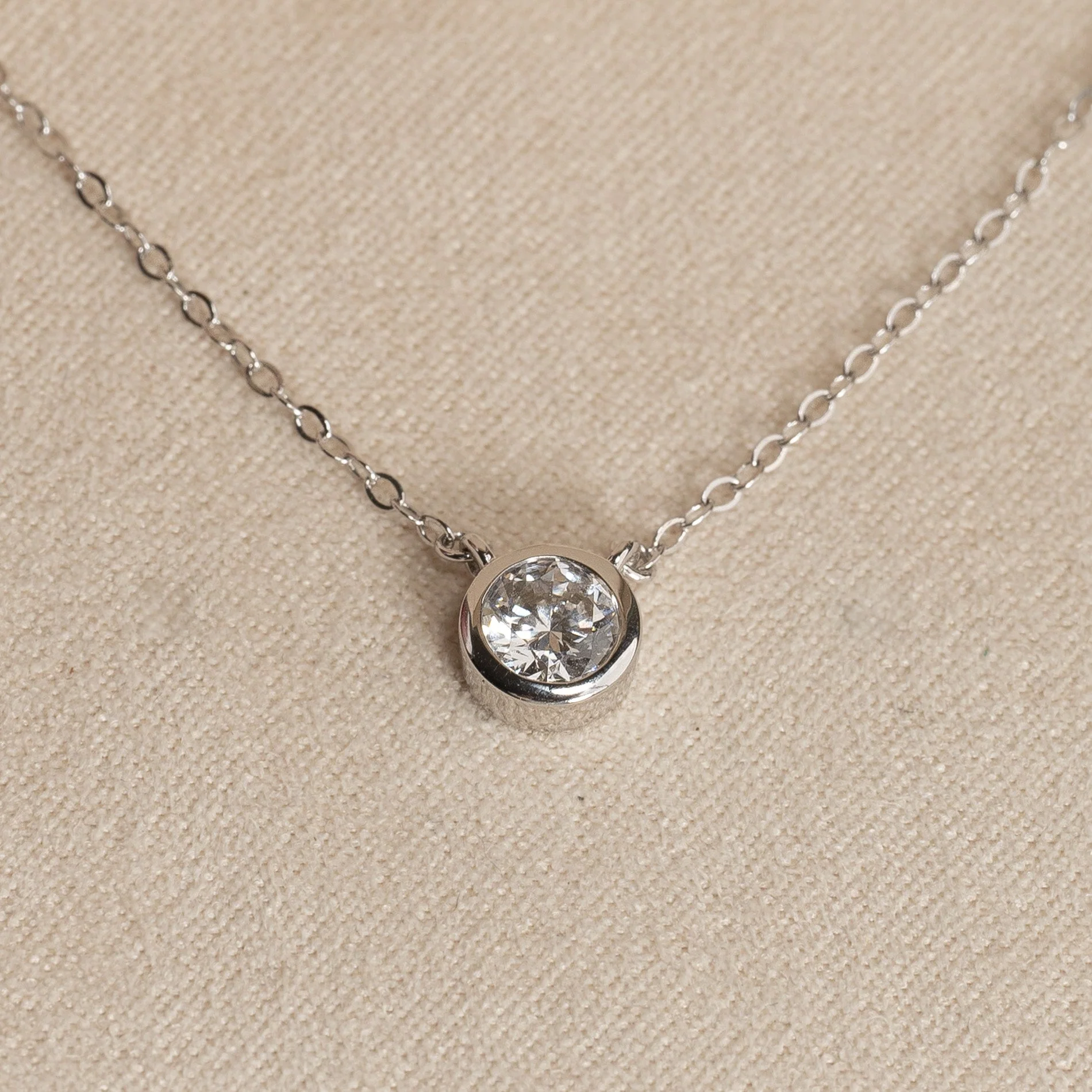 SOLITAIRE BEZEL LAB-DIAMOND NECKLACE - 0.5ct - WG - Image 6