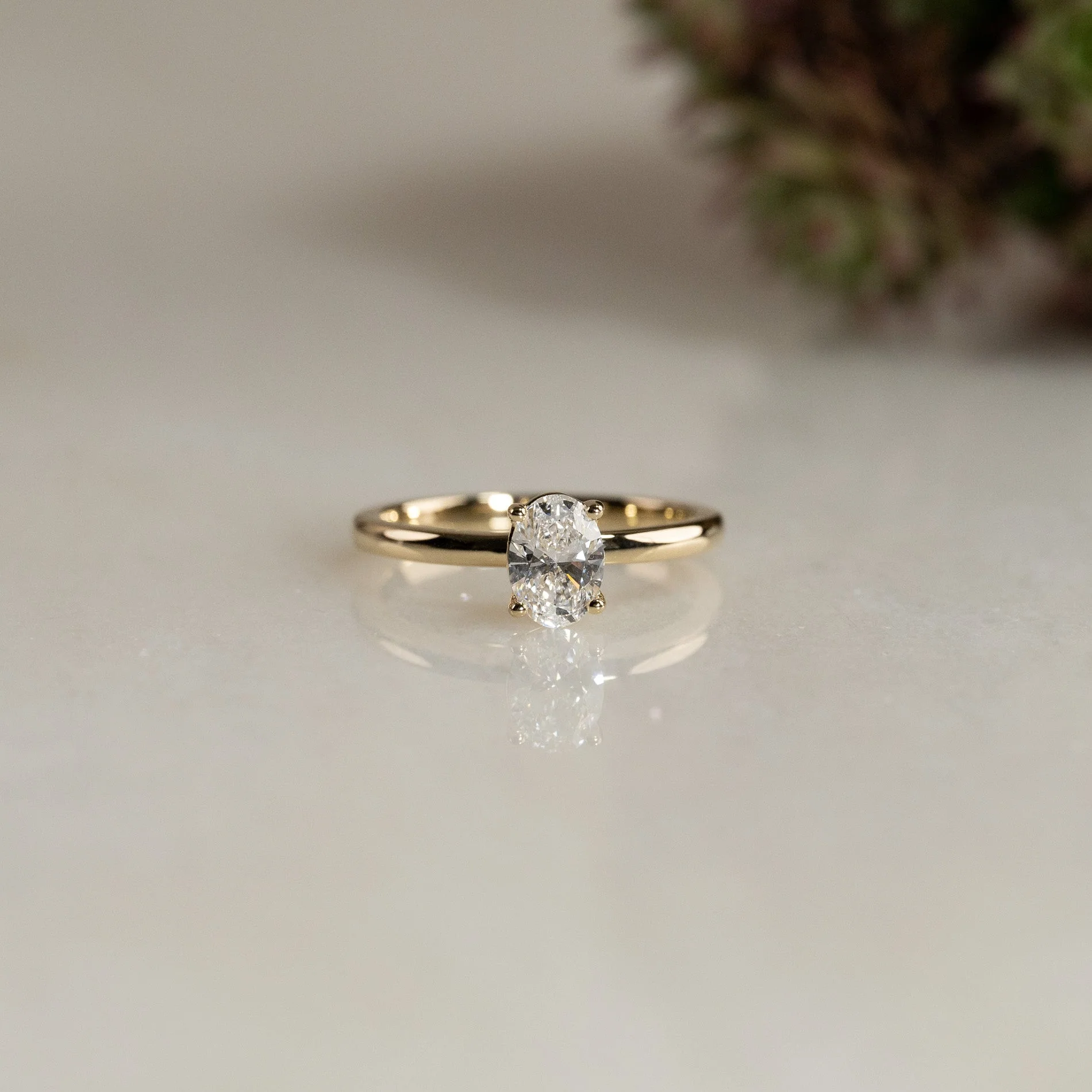 SOLITAIRE OVAL-CUT LAB-DIAMOND RING - 0.75ct - YG - Image 9
