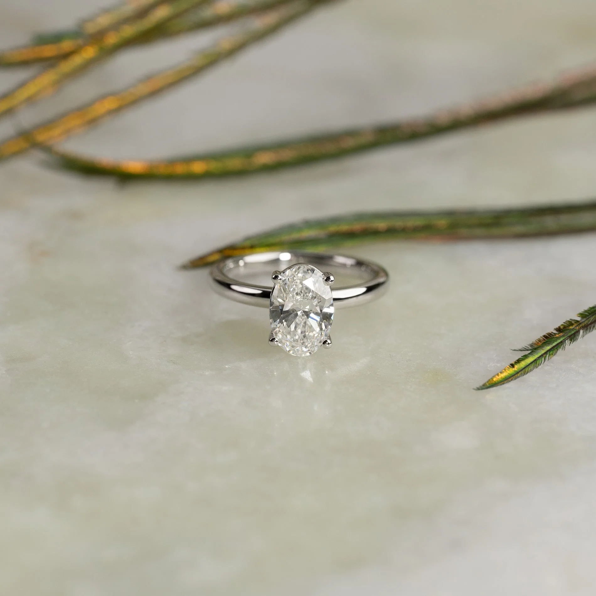 SOLITAIRE OVAL-CUT LAB-DIAMOND RING - 2.0ct - WG - Image 3