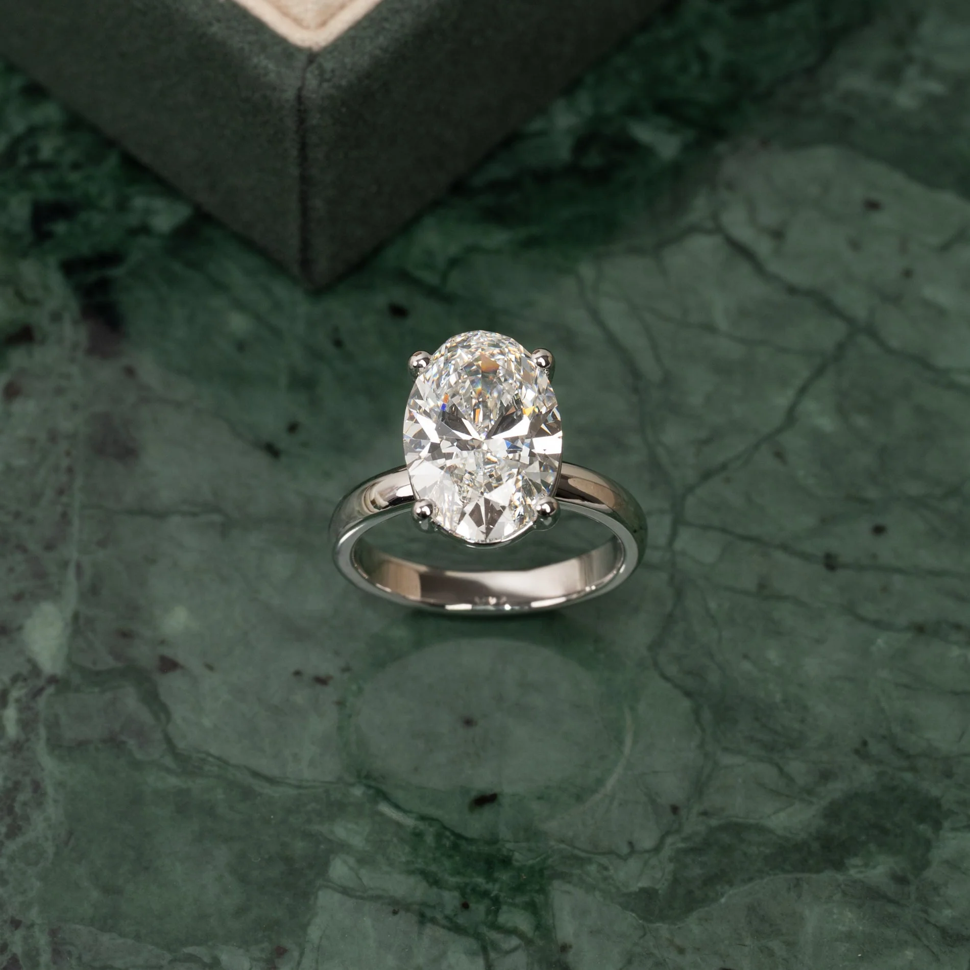 SOLITAIRE OVAL-CUT DIAMOND RING - Image 5