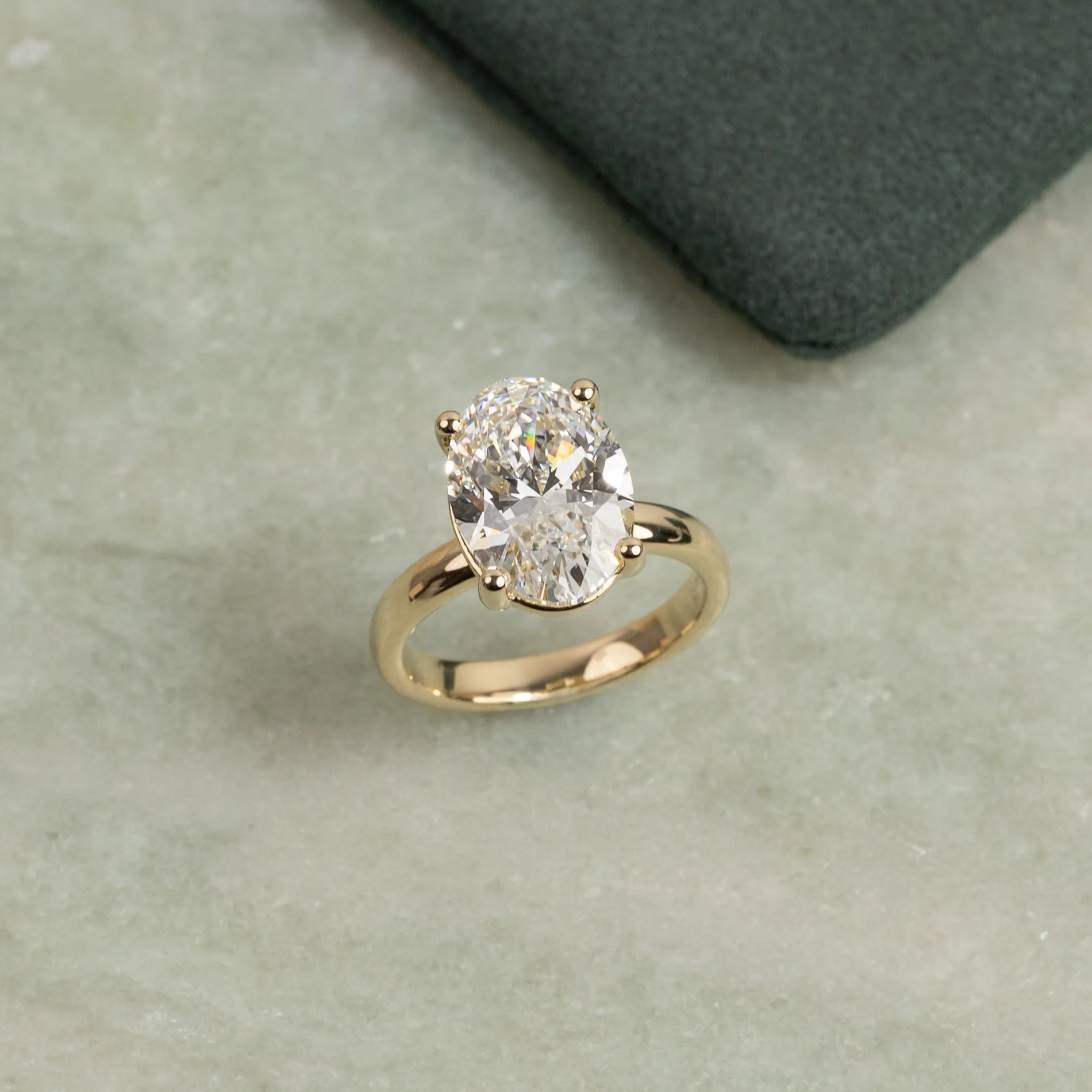 SOLITAIRE OVAL-CUT DIAMOND RING - Image 7