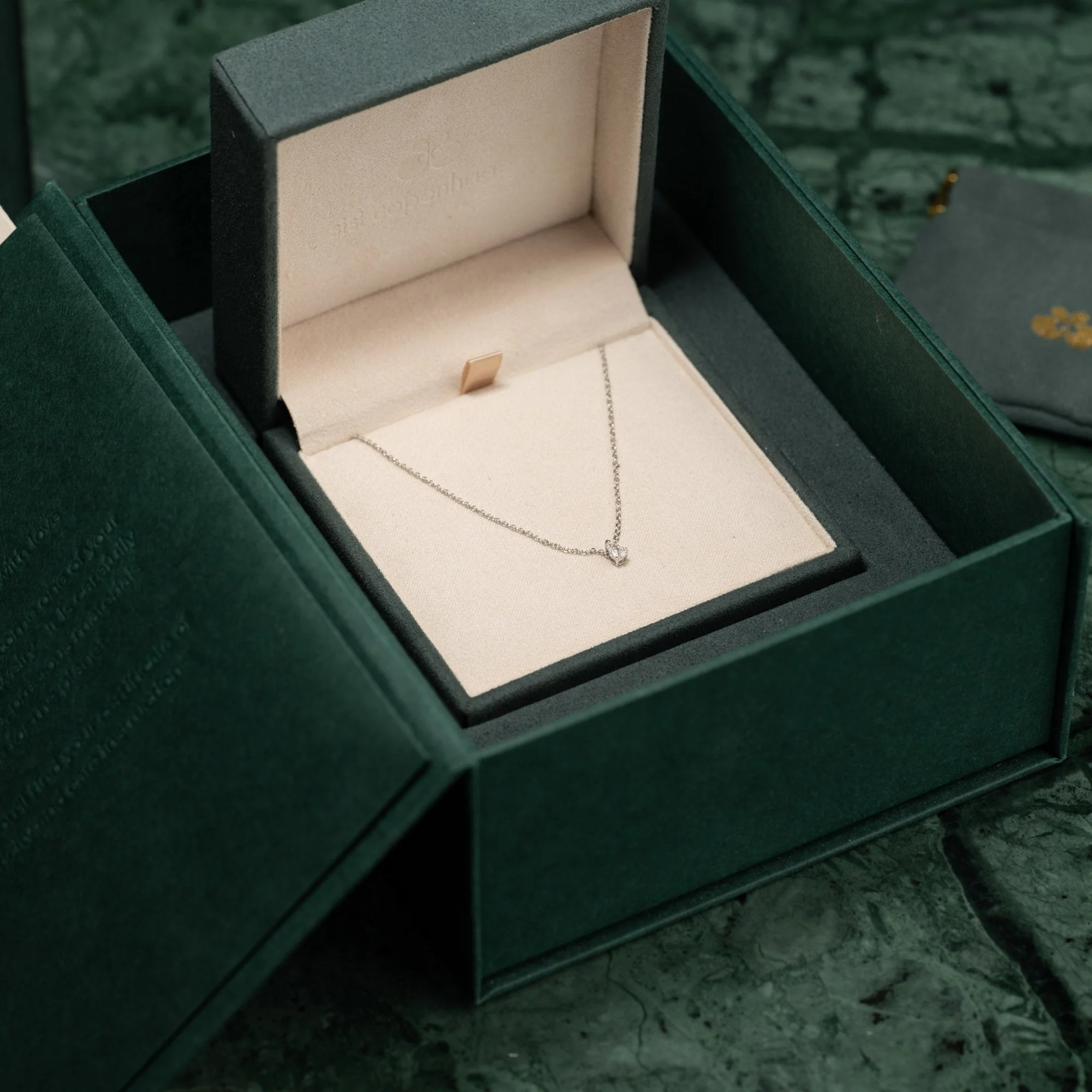 SOLITAIRE PEAR-CUT LAB-DIAMOND PENDANT - 0.12ct - WG - Image 11