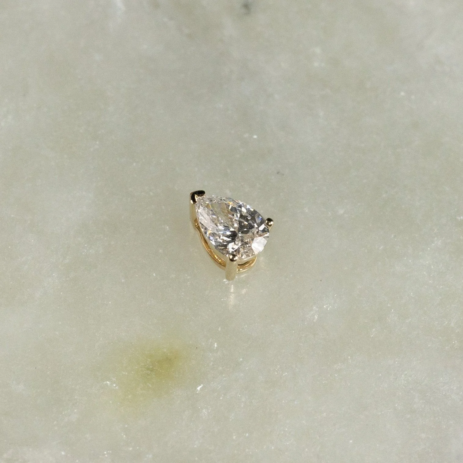 SOLITAIRE PEAR-CUT LAB-DIAMOND PENDANT - 0.45ct - YG - Image 2