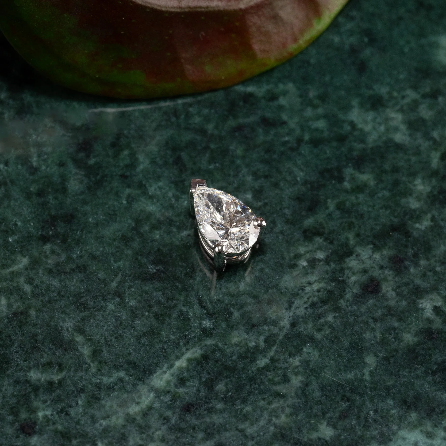 SOLITAIRE PEAR DIAMOND PENDANT - Image 4