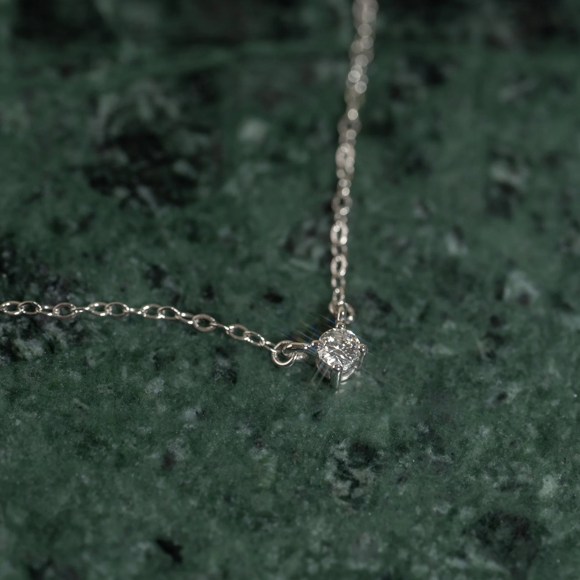 SOLITAIRE PRONG LAB-DIAMOND NECKLACE - 0.1ct - WG - Image 5