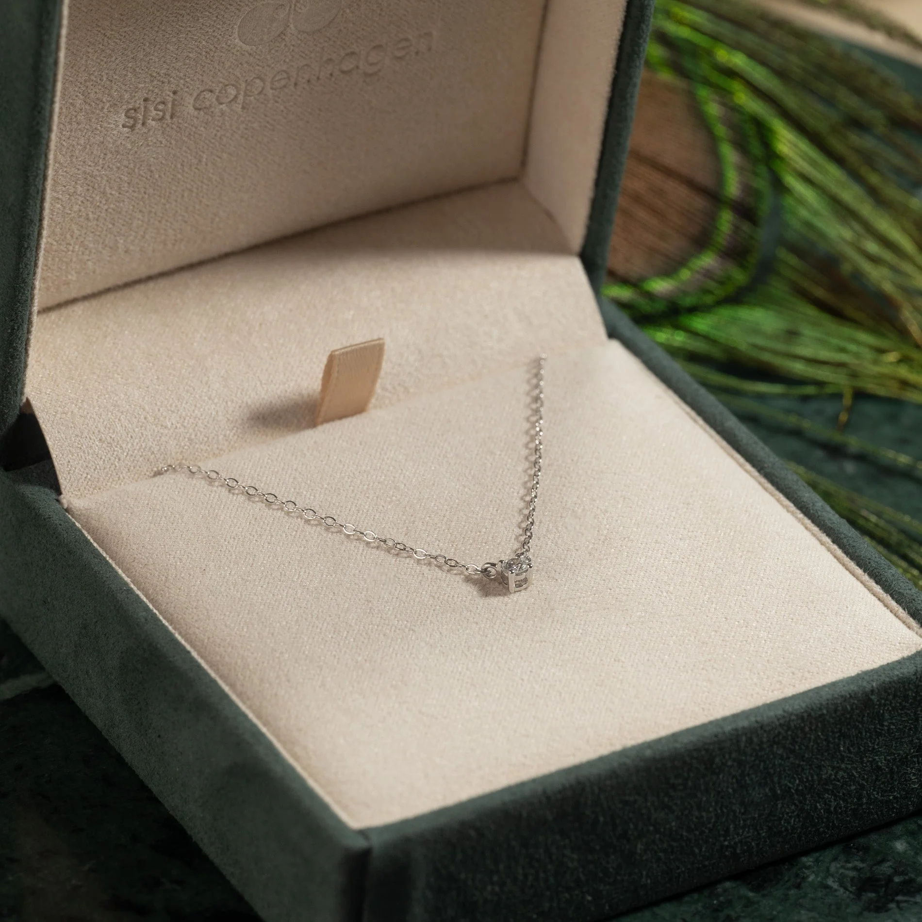 SOLITAIRE PRONG LAB-DIAMOND NECKLACE - 0.1ct - WG - Image 7