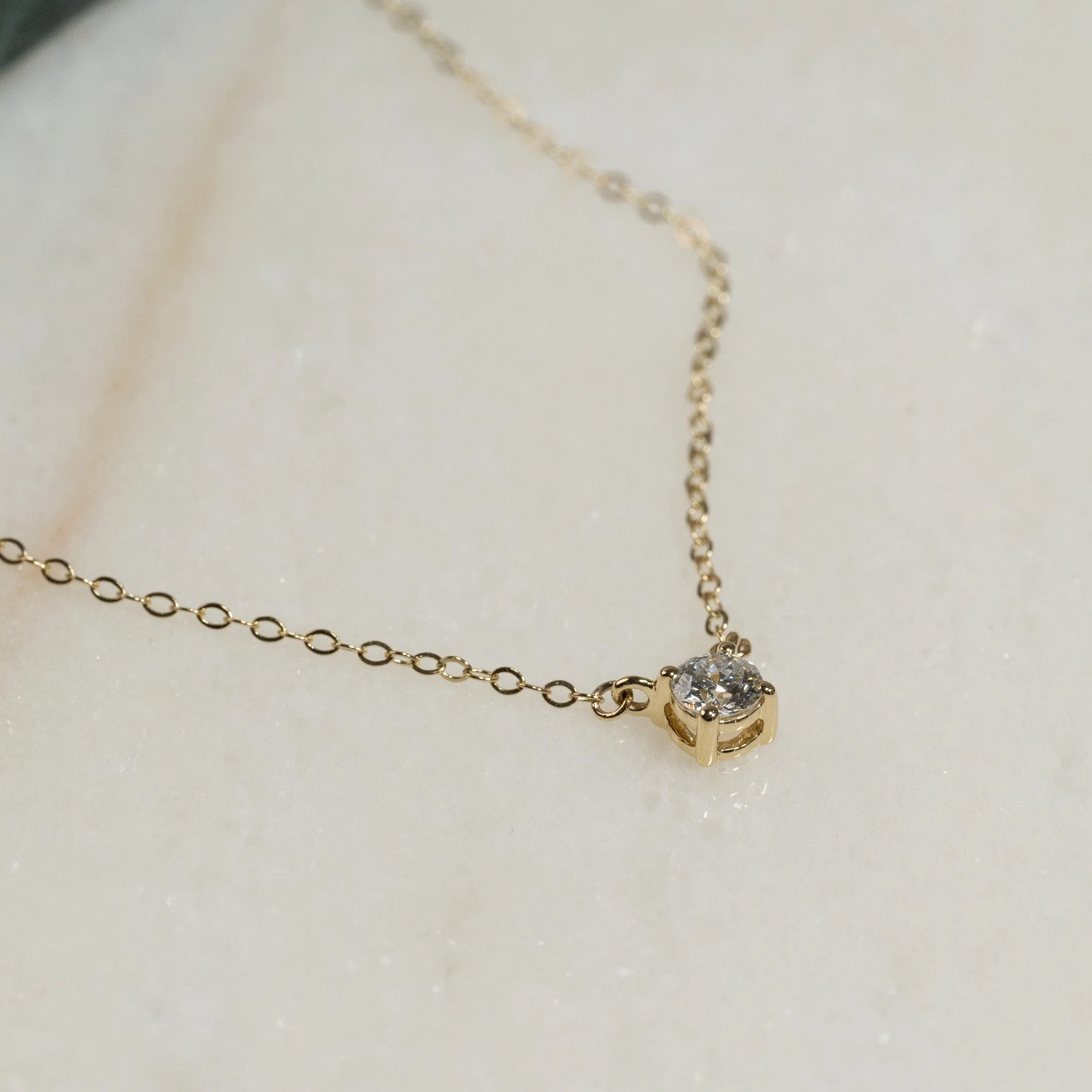 SOLITAIRE PRONG LAB-DIAMOND NECKLACE - 0.25ct - YG - Image 5