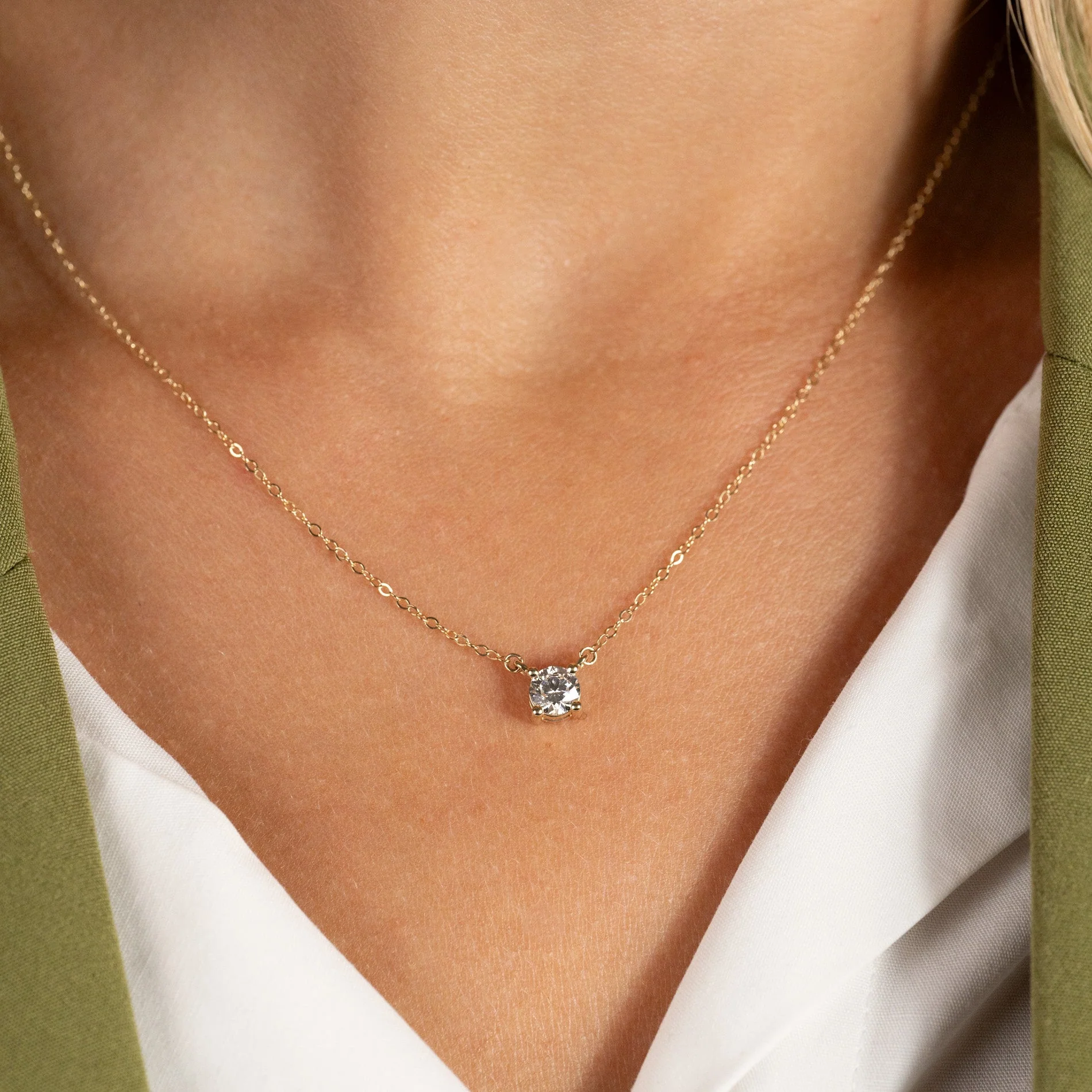 SOLITAIRE PRONG LAB-DIAMOND NECKLACE - 0.5ct - YG - Image 2